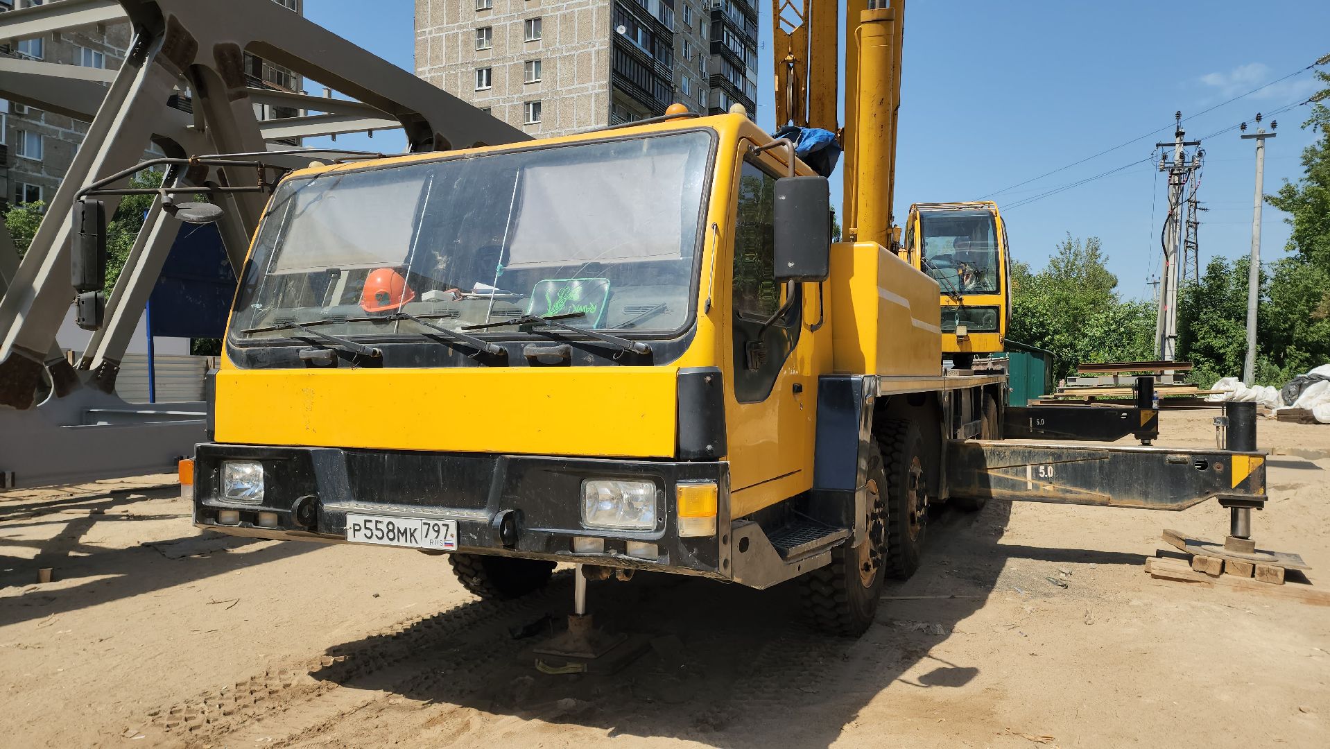 Крановщик, подъемный кран, Лобня , надземный переход,