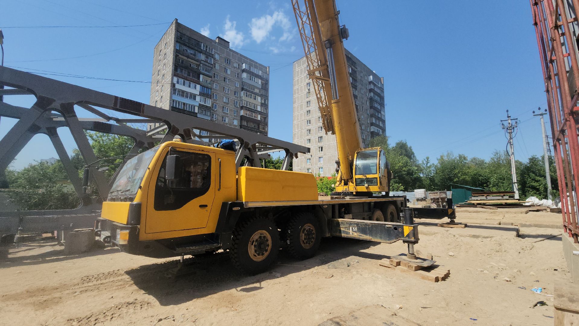 Крановщик, подъемный кран, Лобня , надземный переход,