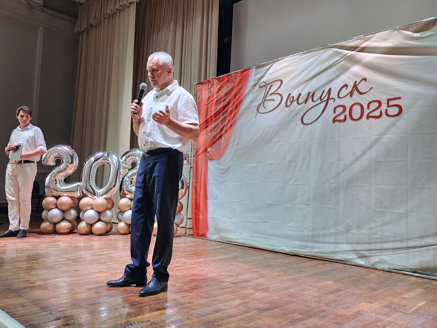 фрязино, медалисты 2025, выпускники, золотые медали,