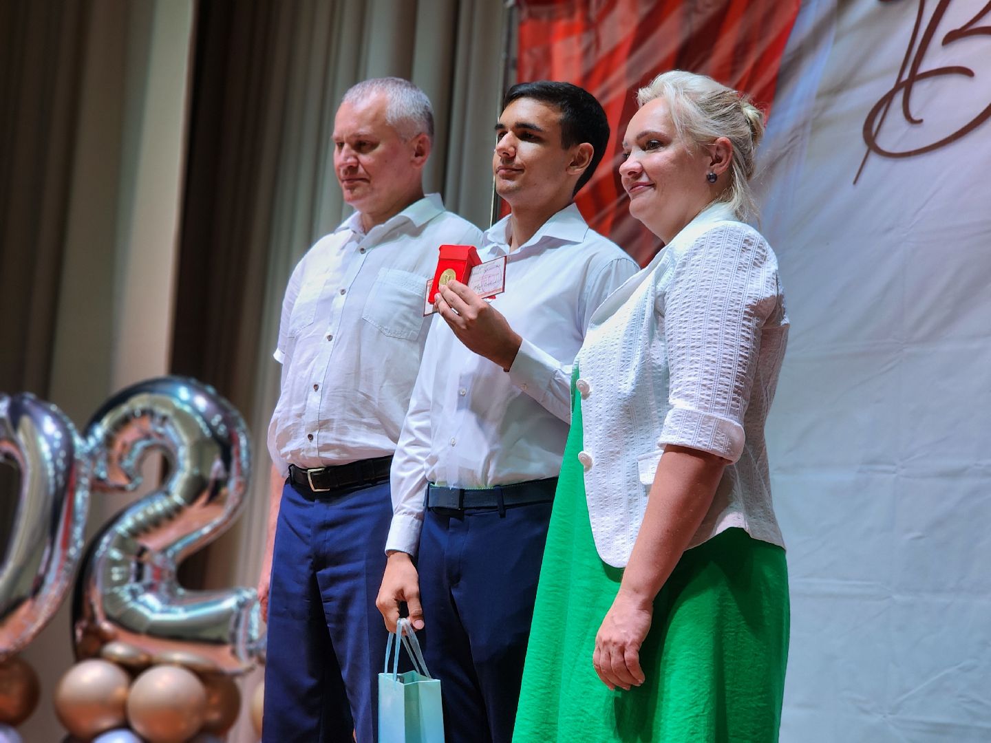 фрязино, медалисты 2025, выпускники, золотые медали,