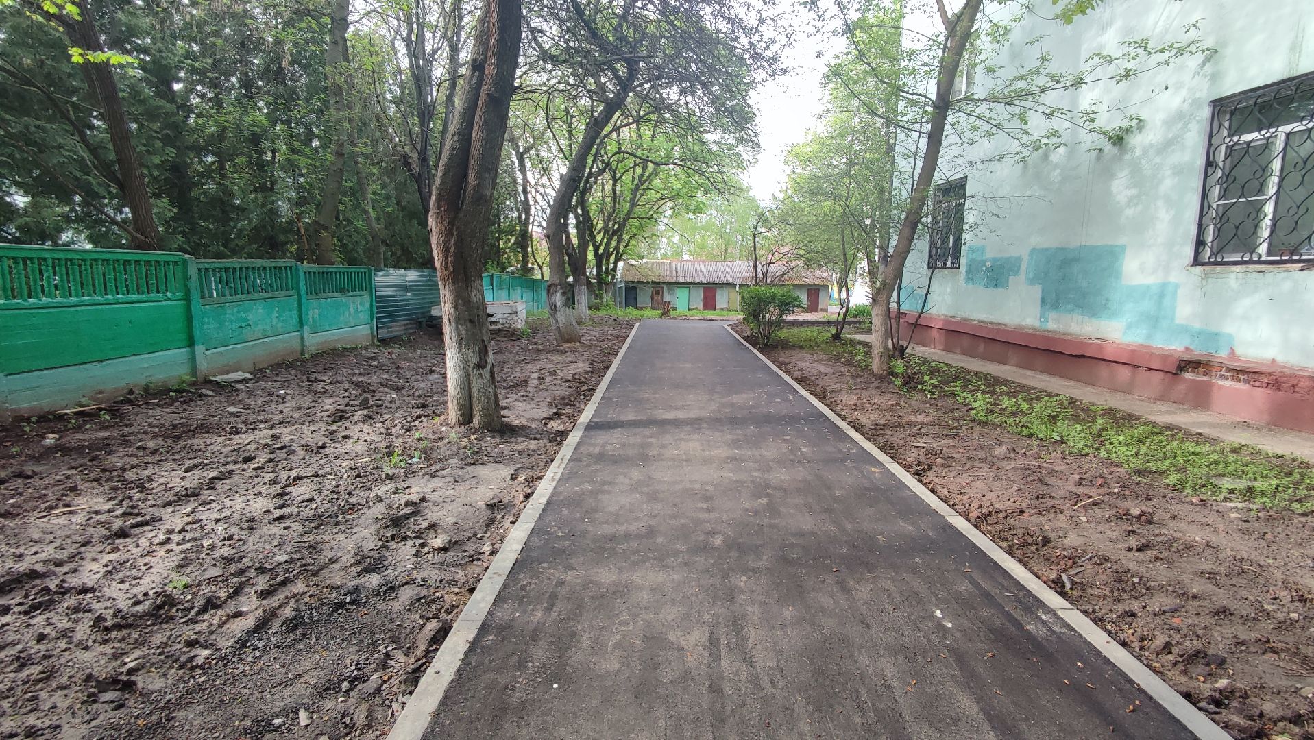 Кашира, благоустройство, двор, МКД, асфальт, бордюрный камень