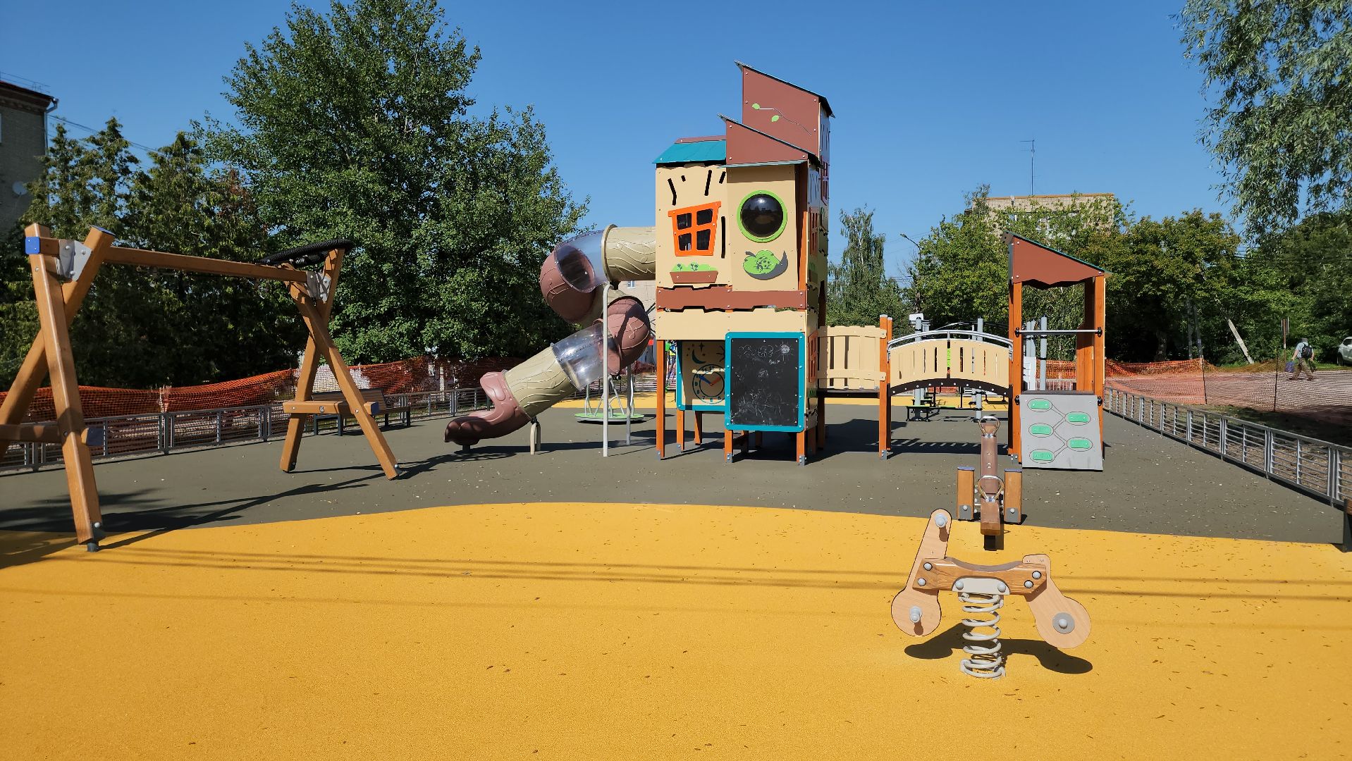 кашира, благоустройство, детская игровая площадка, модернизация, обновление детских площадок, безопасное покрытие, дети, отдых,