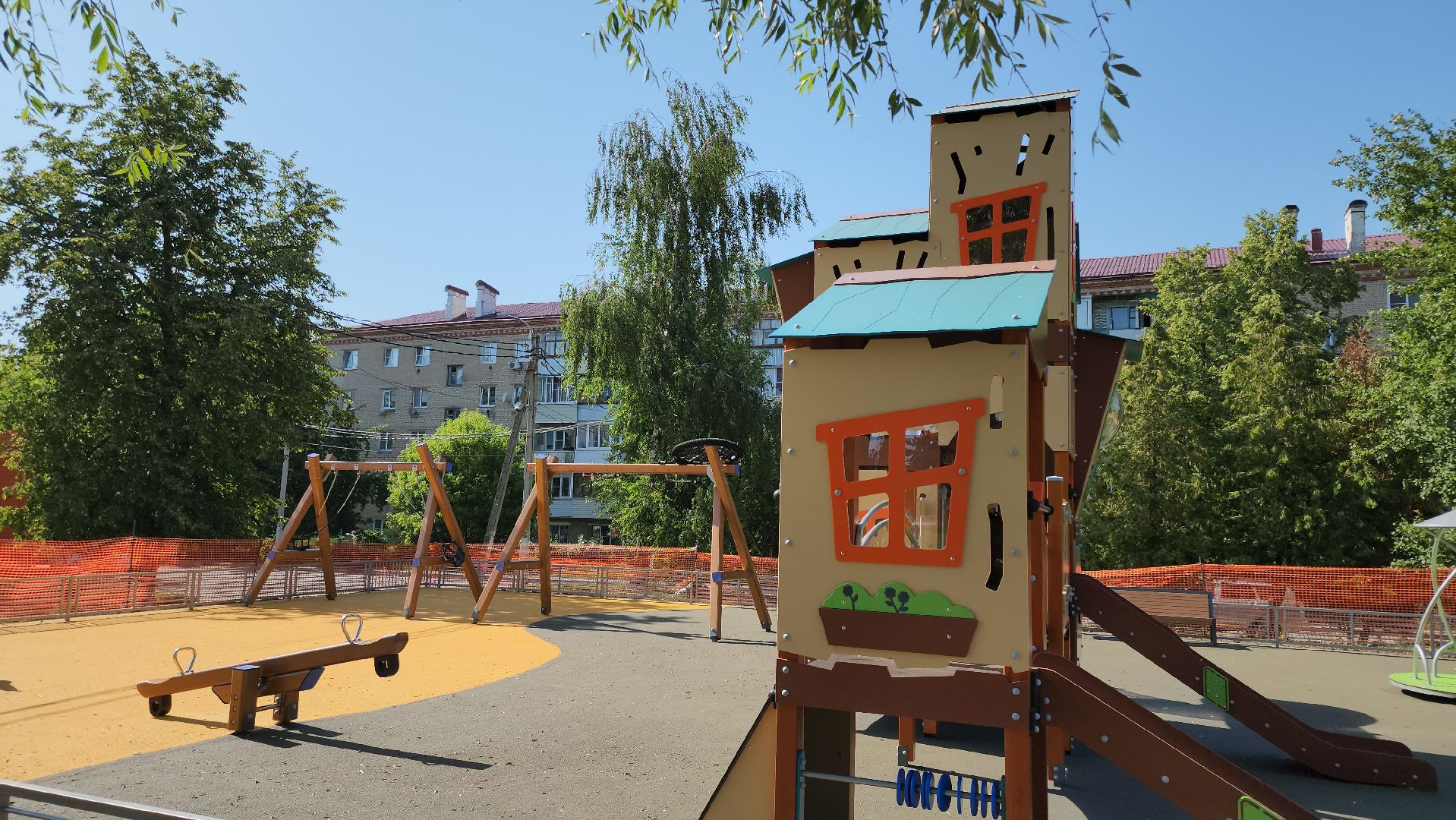 кашира, благоустройство, детская игровая площадка, модернизация, обновление детских площадок, безопасное покрытие, дети, отдых,