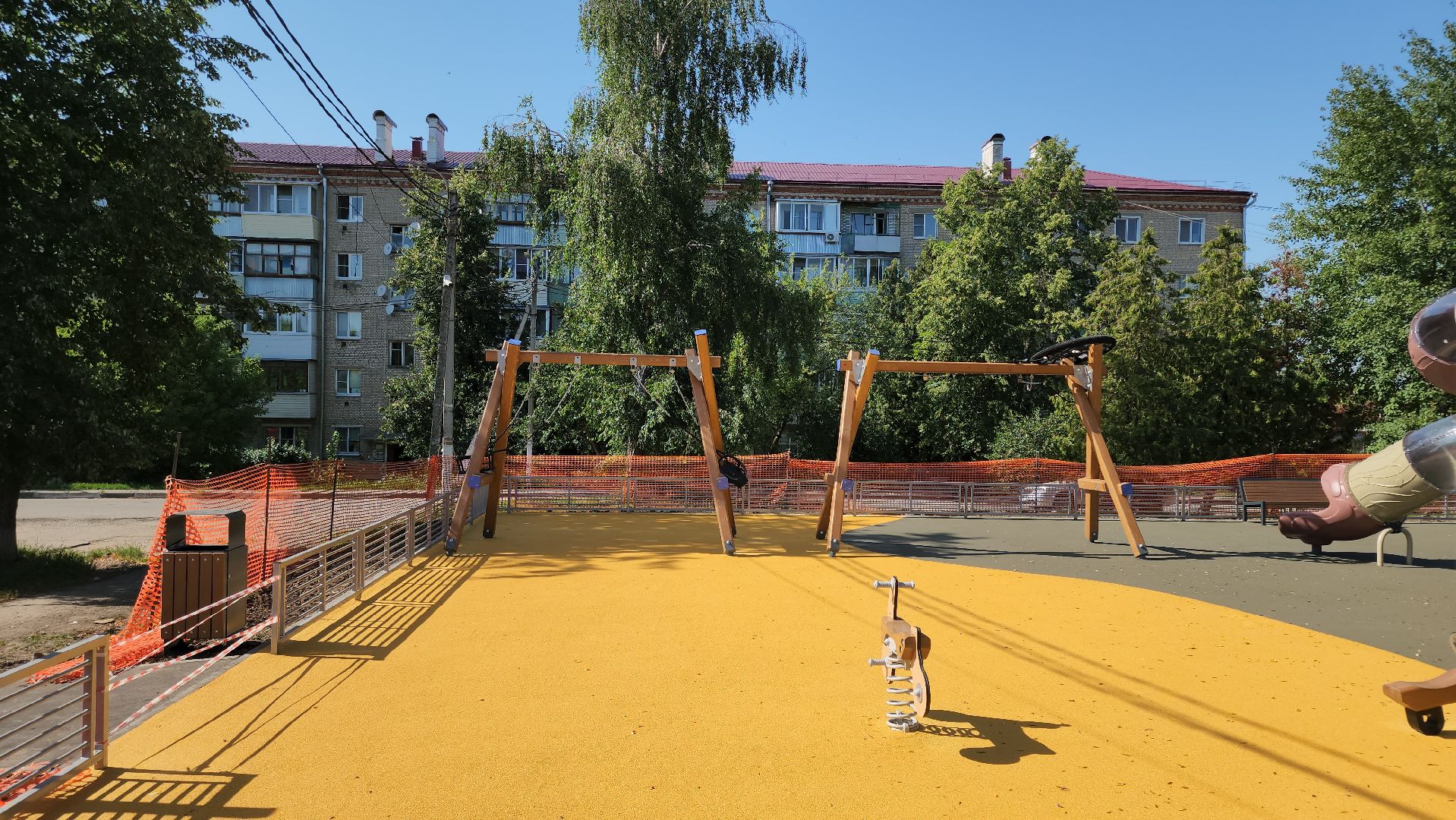 кашира, благоустройство, детская игровая площадка, модернизация, обновление детских площадок, безопасное покрытие, дети, отдых,