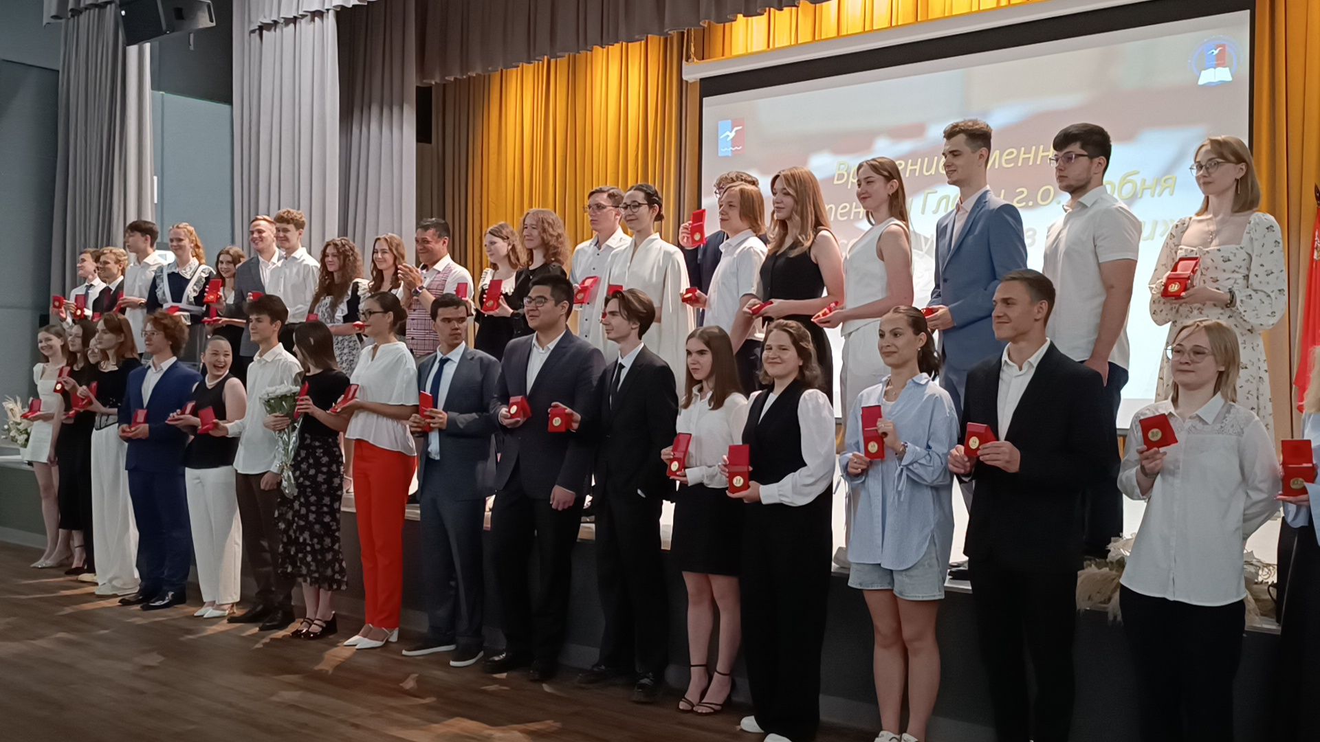 медалисты, лобня, образование,