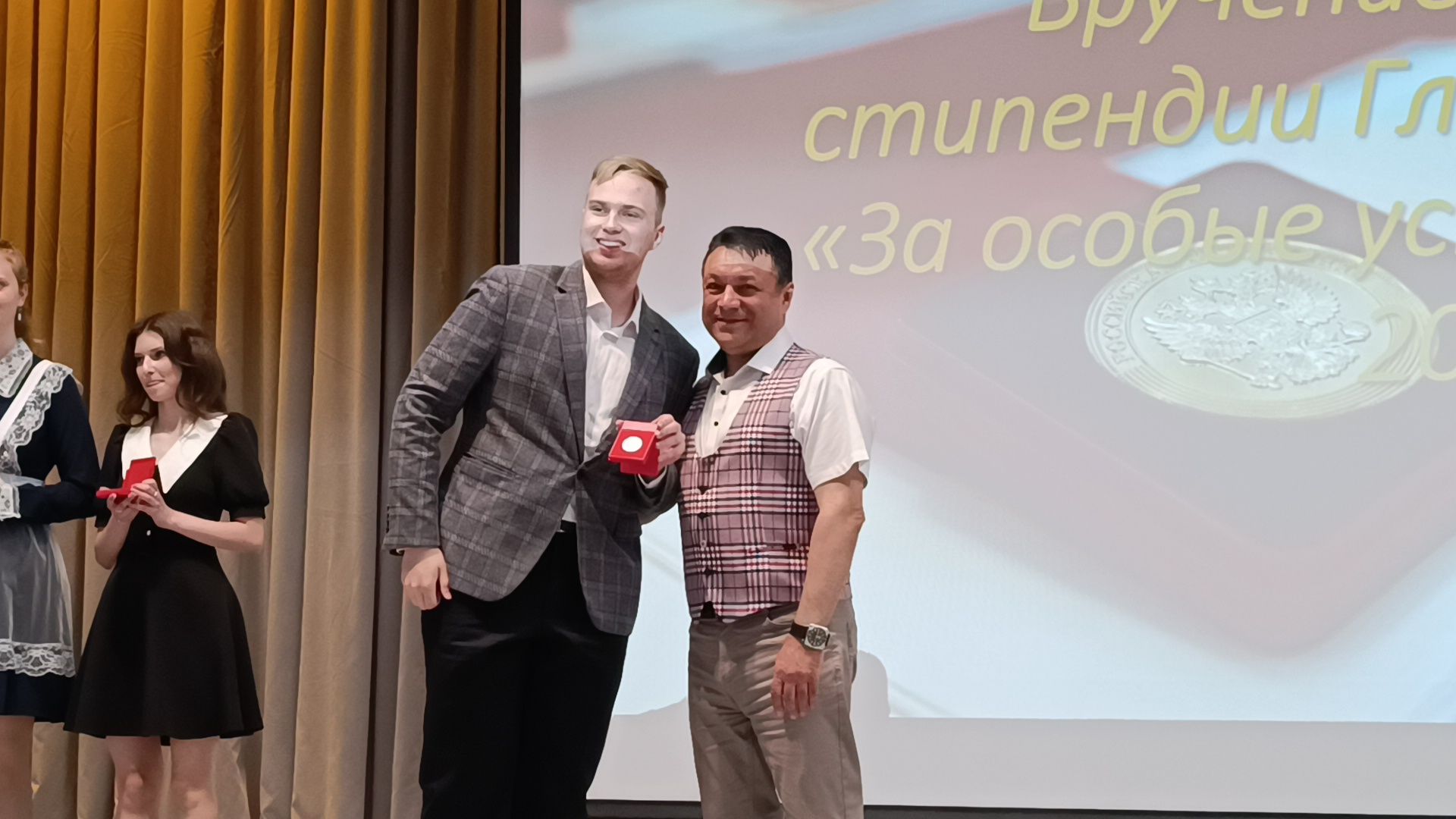 медалисты, лобня, образование,