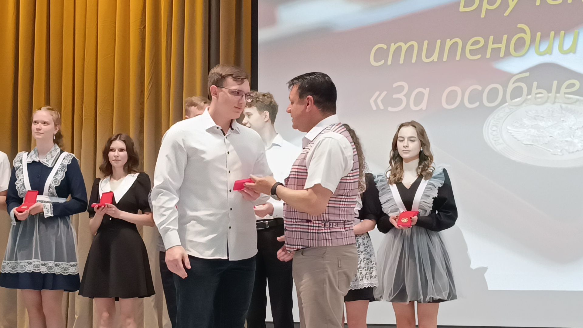 медалисты, лобня, образование,