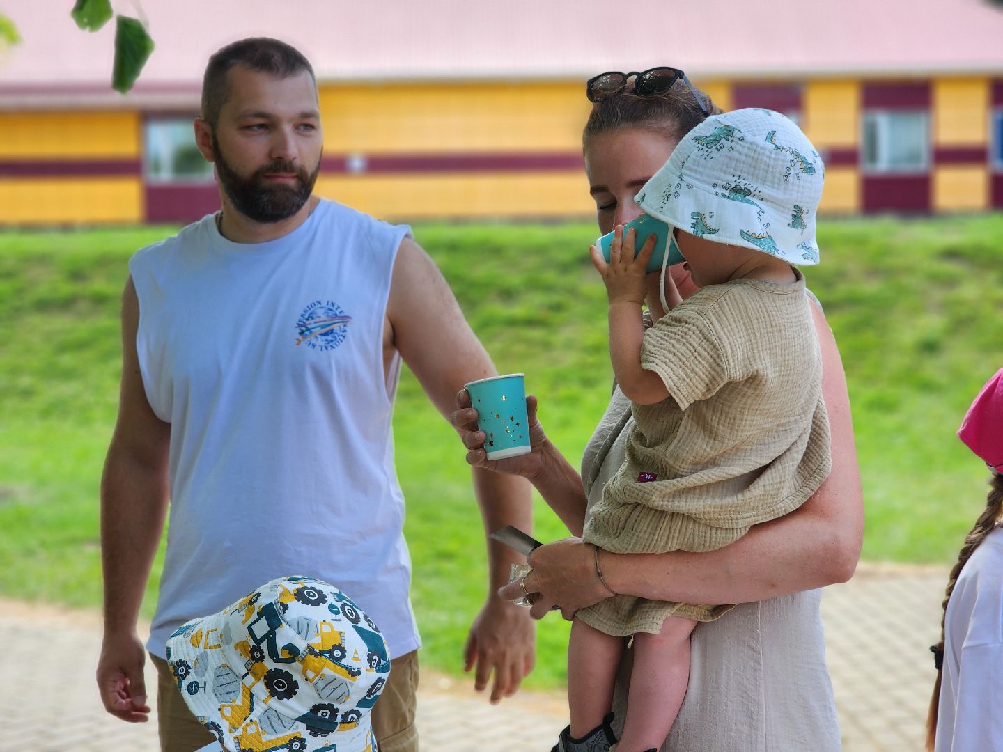 дубна, парк семейного отдыха, баба яга,детский праздник, катание верхом, пони, лошади,