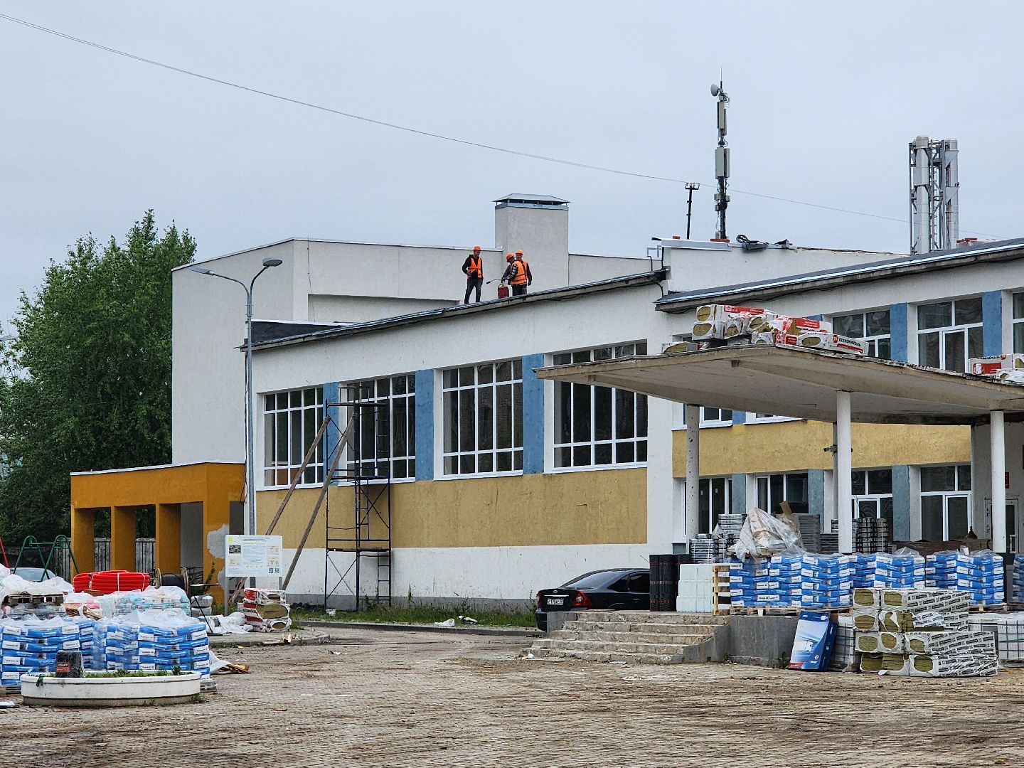 серпухов, улица советская, школа 9, гардероб для учителей, капитальный ремонт школы,