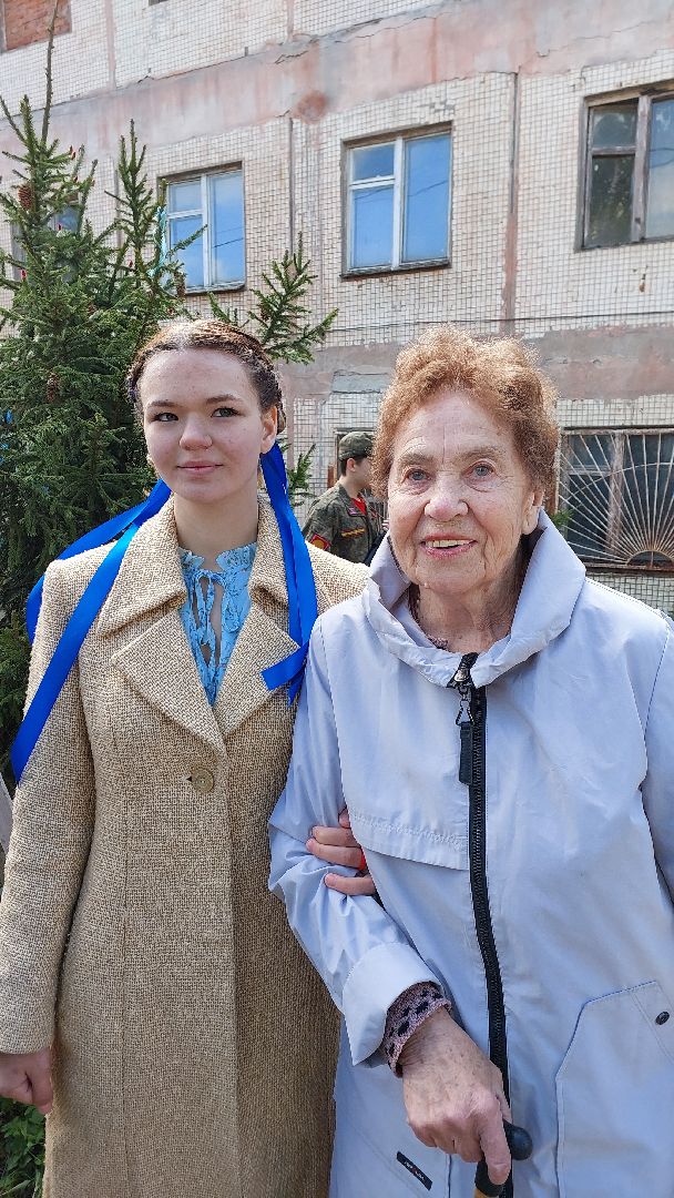 день победы, серпухов, встреча поколений, ветераны, молодежь, памятник, вов,