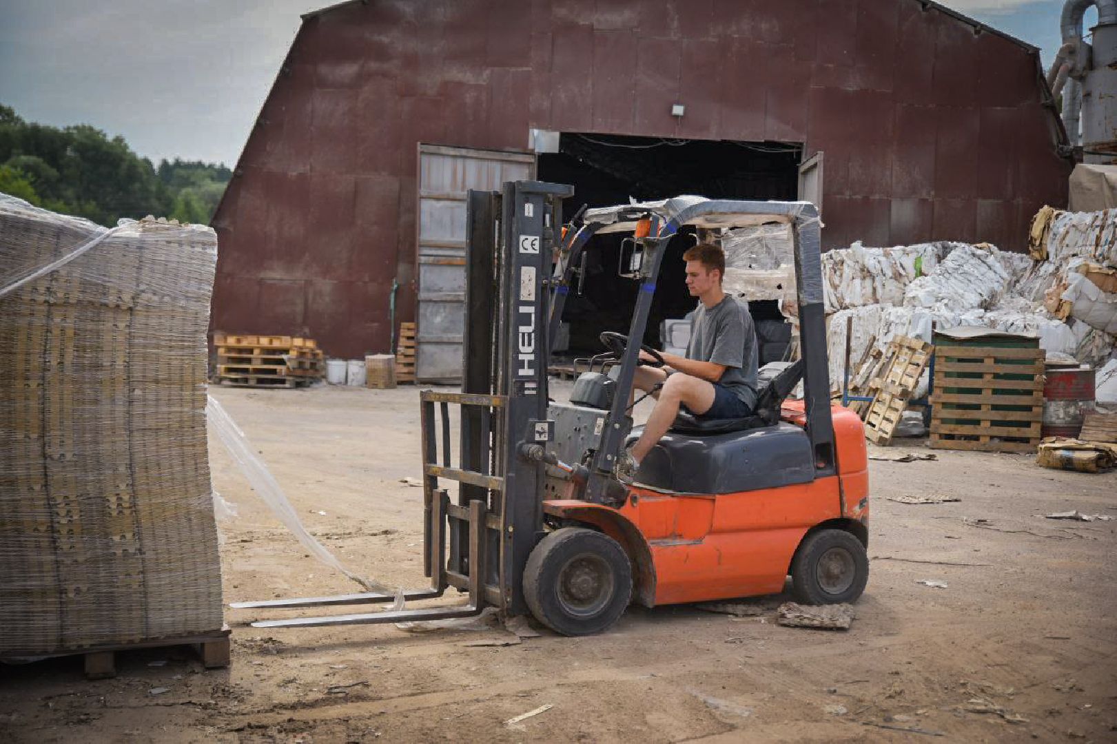 воскресенск, переработка вторсырья, переработка стекла, молодой предприниматель из восересенска,