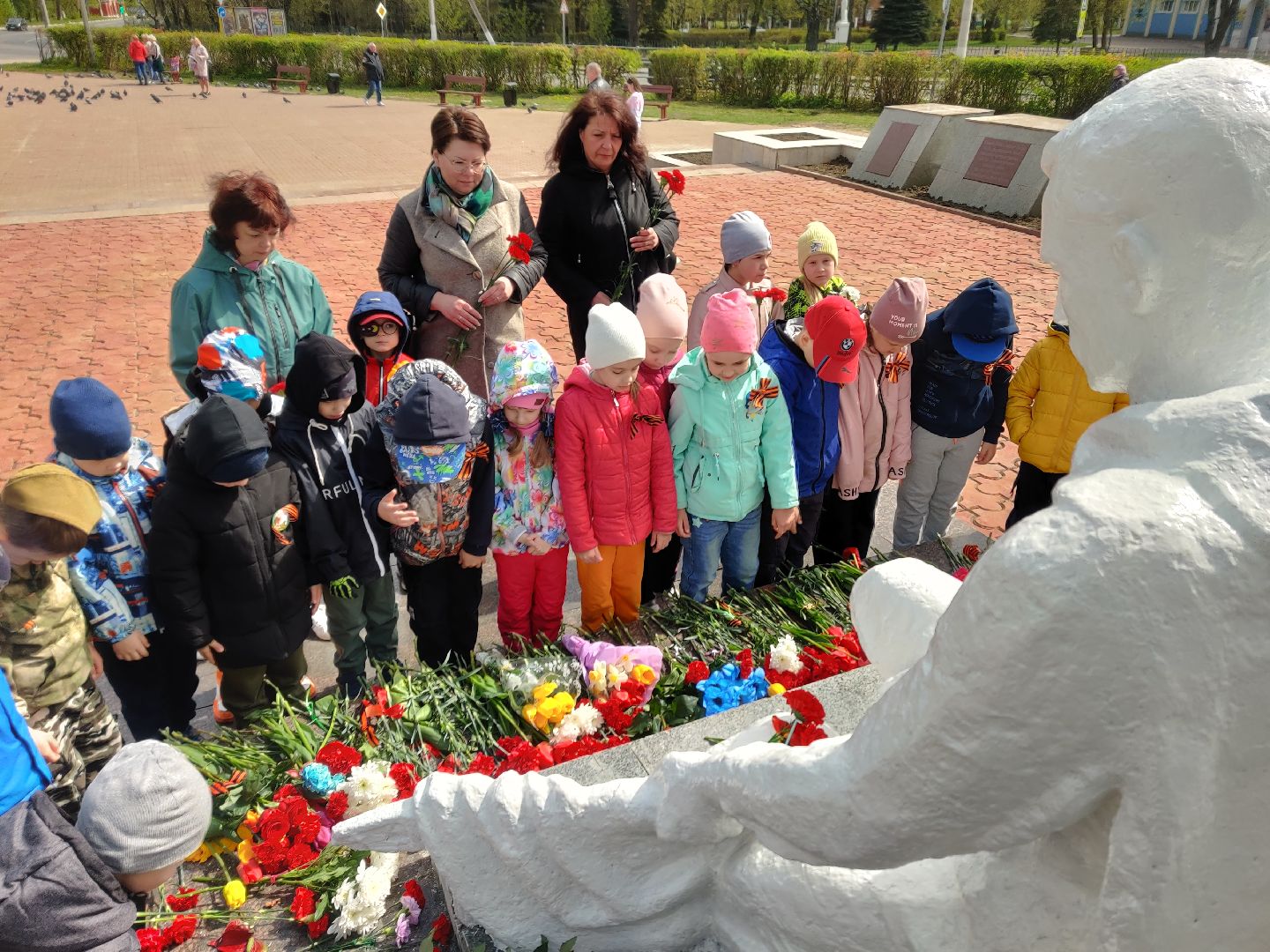 Красноармейск, Пушкинский, детский сад, возложение цветов, День Победы