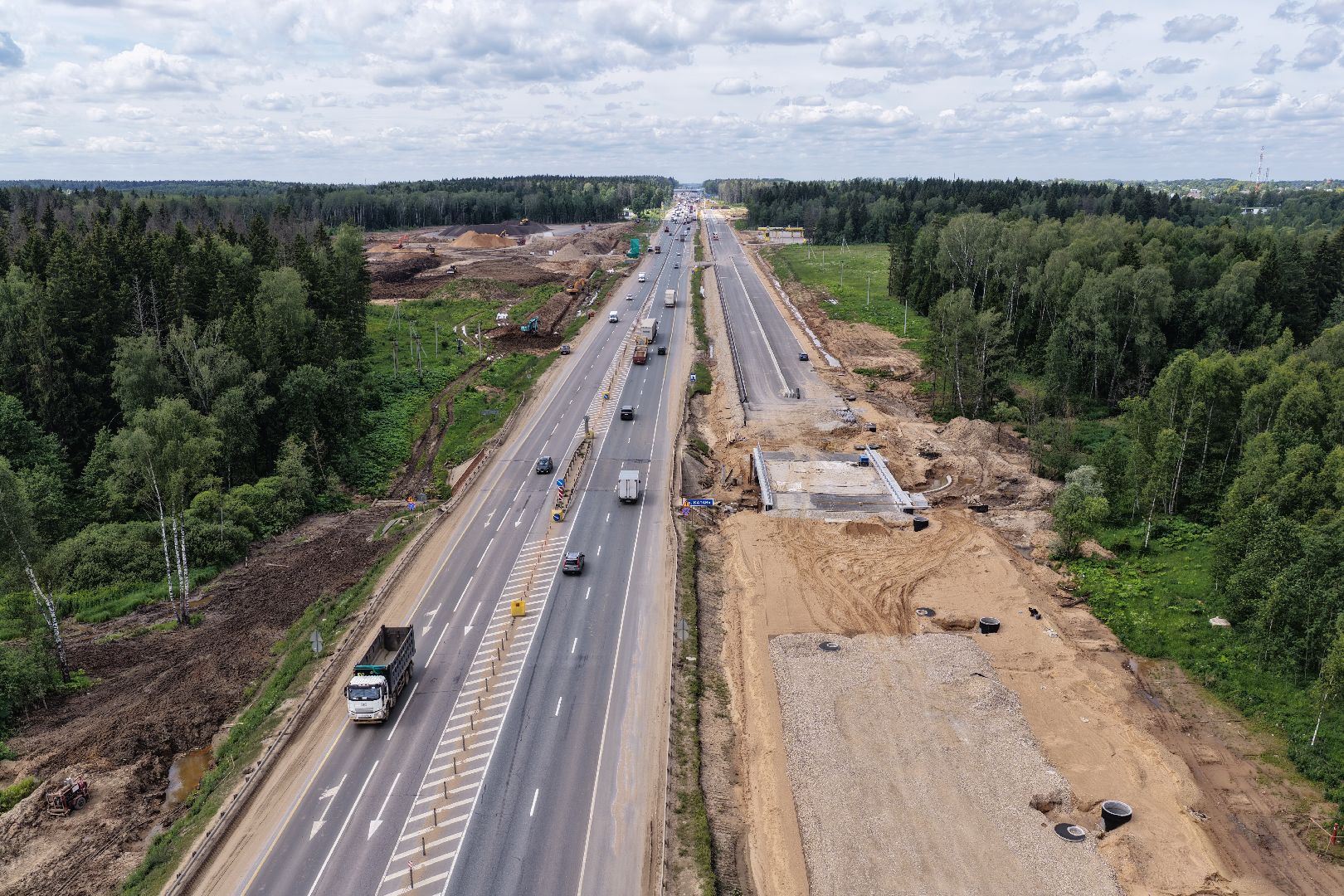 видео с коптера, расширение м-1, дороги подмосковья, реконструкция м-1,