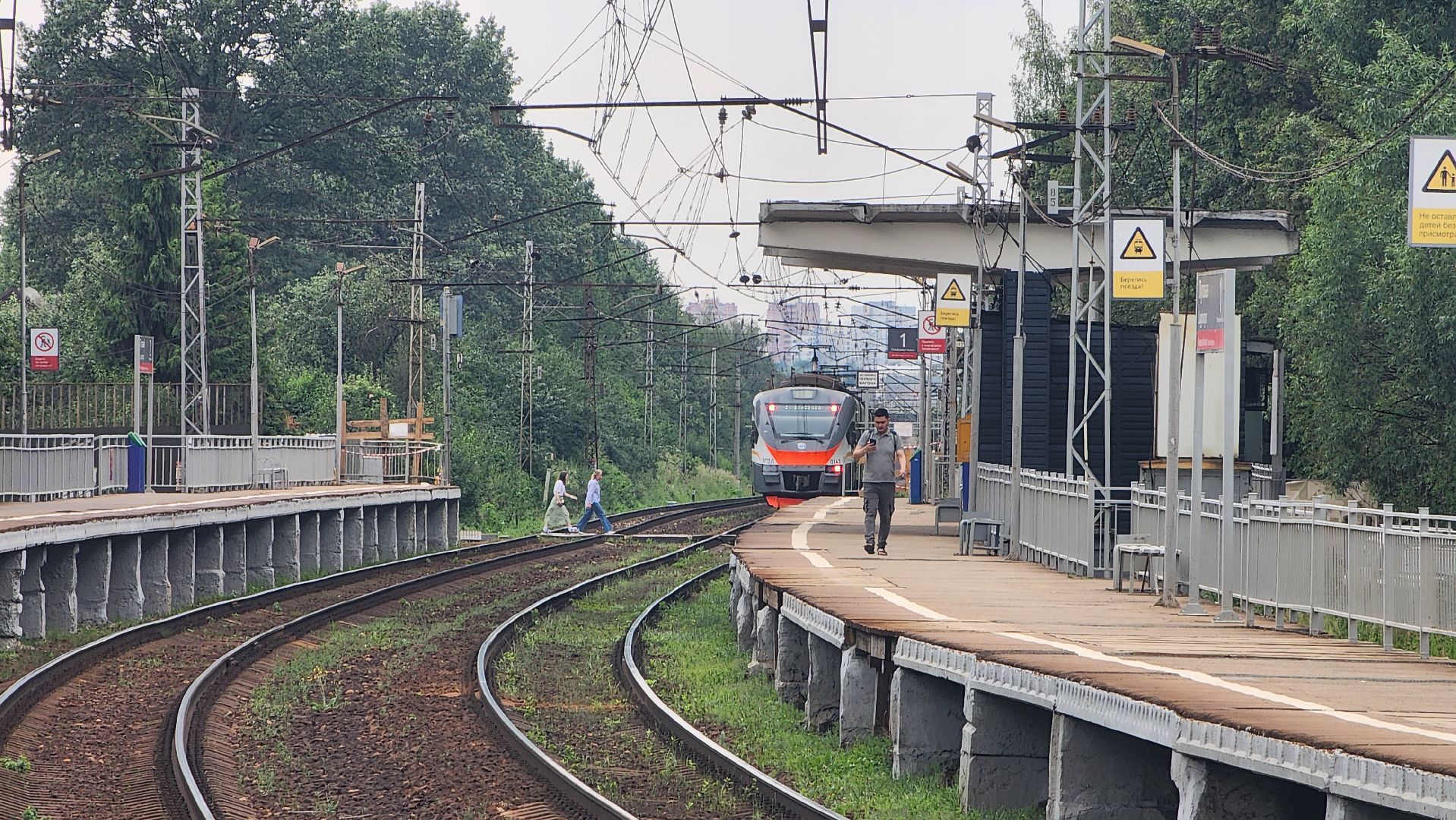 ремонт переезда, Лобня,железная дорога,