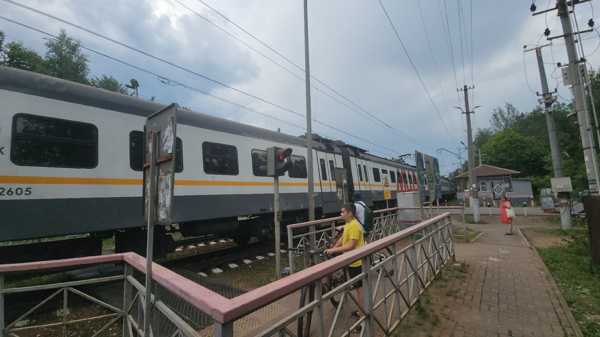 ремонт переезда, Лобня,железная дорога,