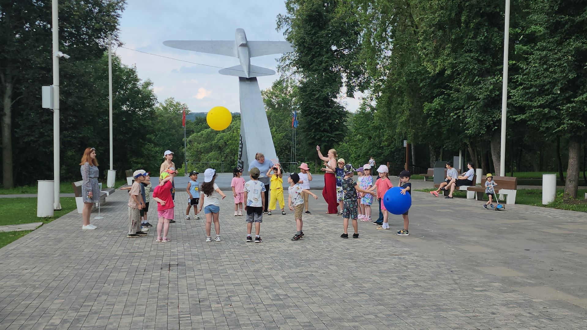 Истра, Парк, Дети, игры на свежем воздухе,