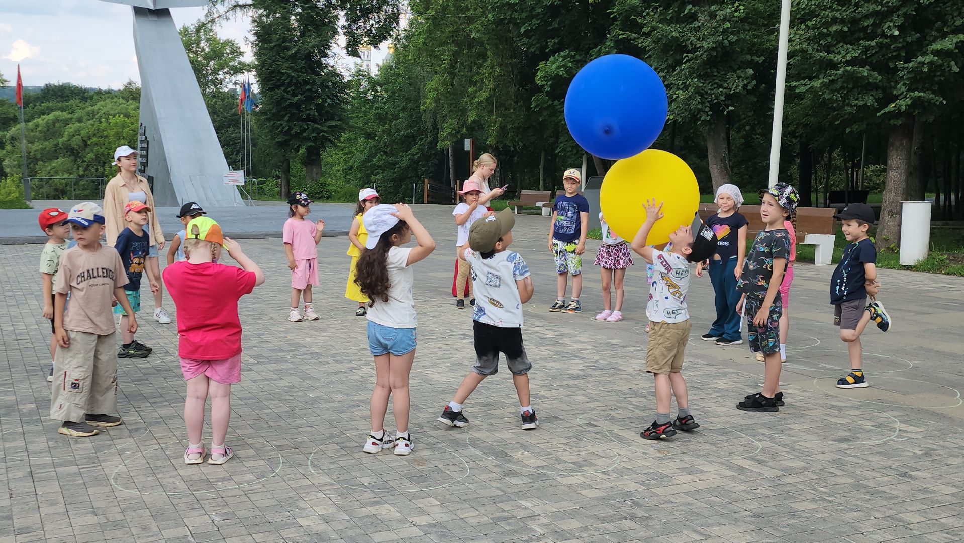 Истра, Парк, Дети, игры на свежем воздухе,