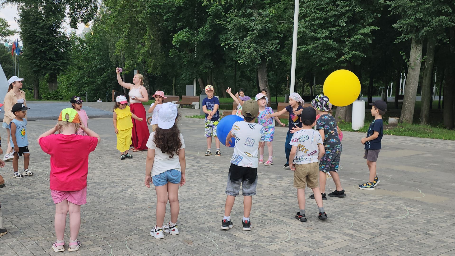 Истра, Парк, Дети, игры на свежем воздухе,