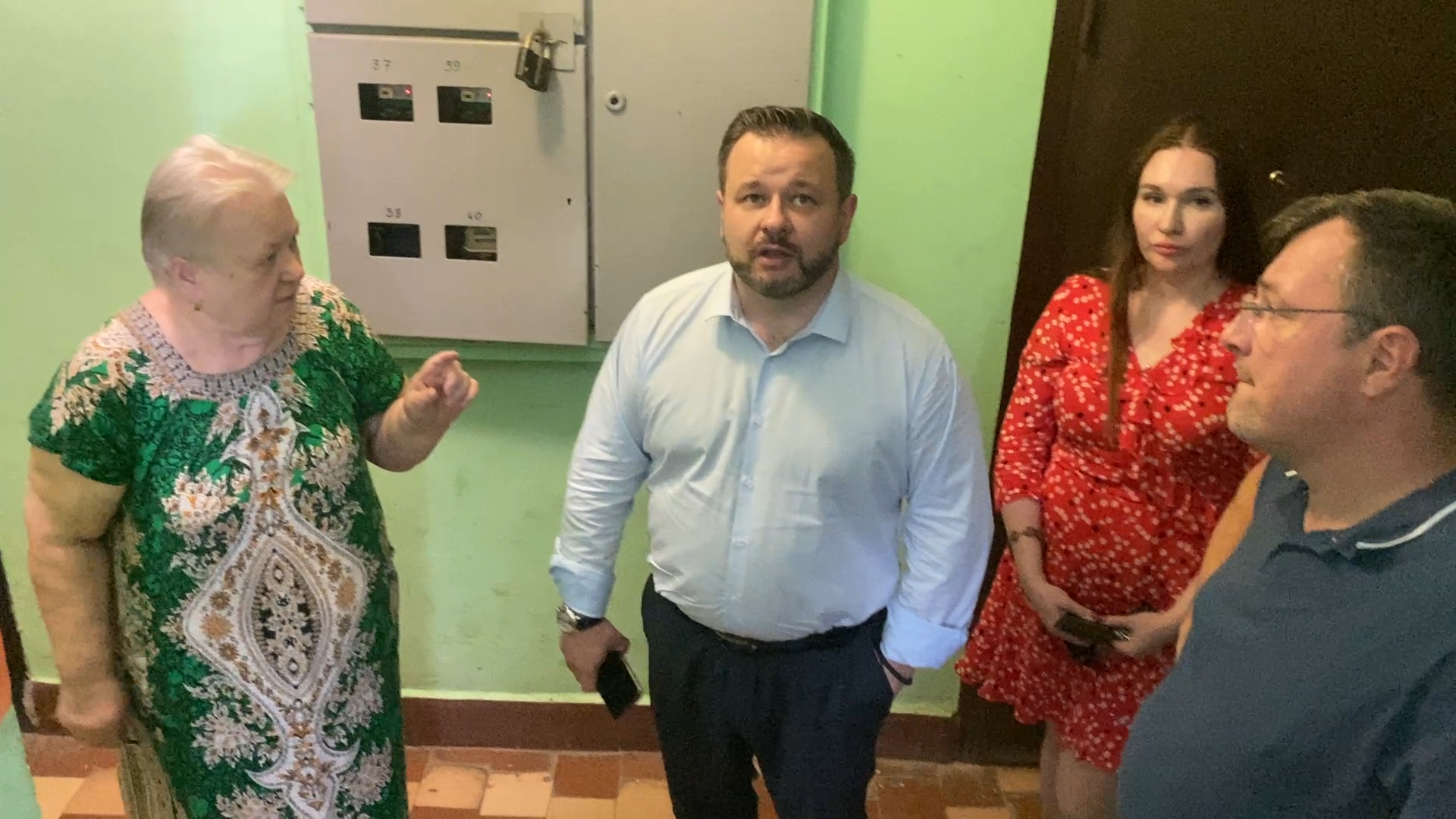 ремонт МКД, ремонт подъезда, власиха цветной бульвар, цветной бульвар 8, обход территории, обращения жителей,