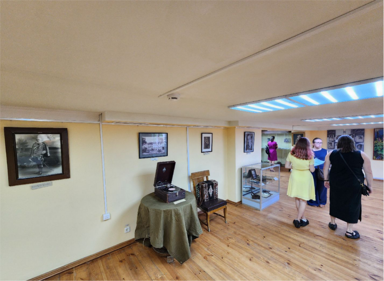 чехов, музей-усадьба лопасня-зачатьевское, выставка, пушкин - имя ратное, экспозиция, картины, рисунки, великая отечественная война,  80-летие победы, фотографии, письма, потомки пушкина, юрий авдеев,