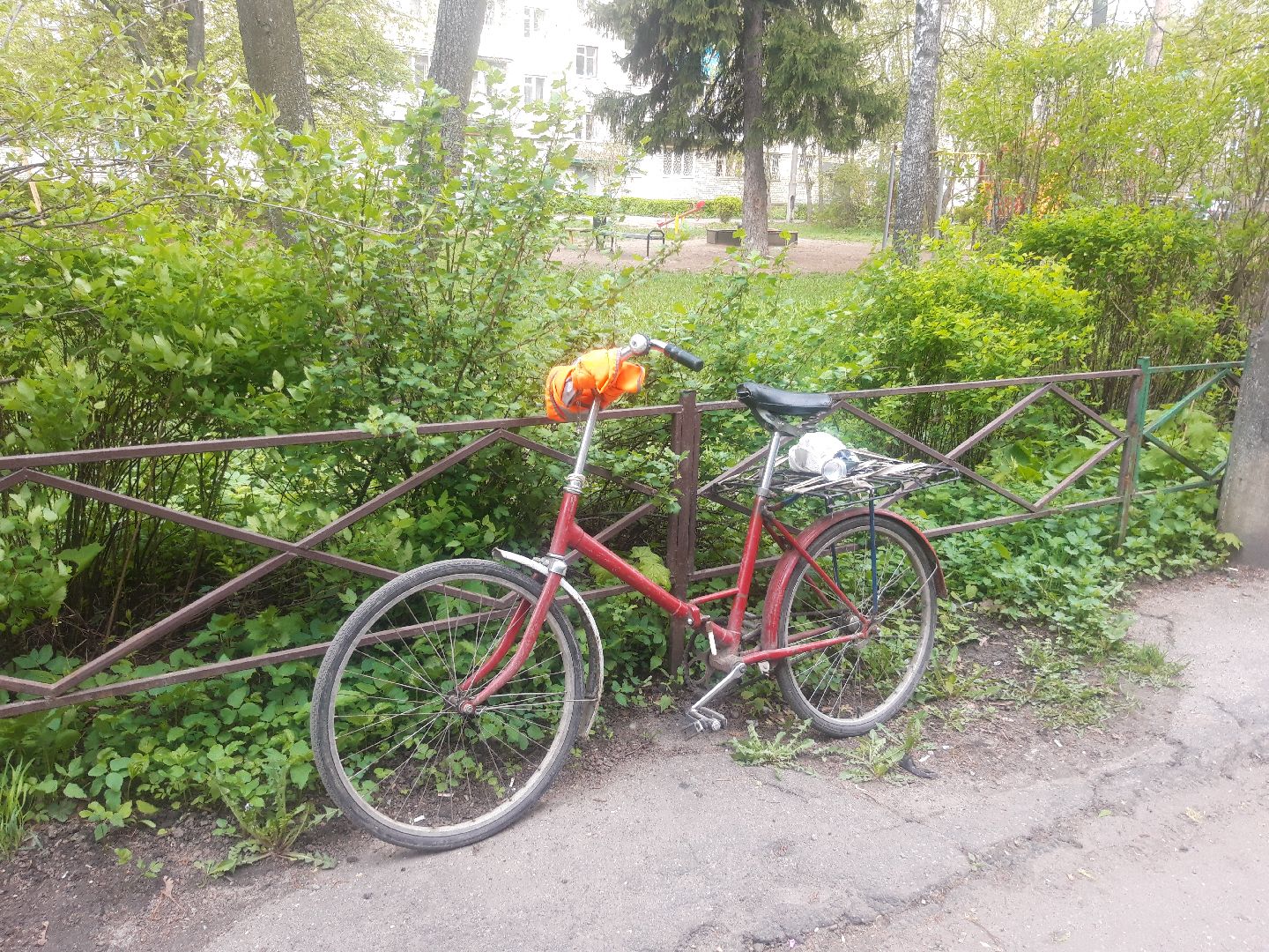 двор, доброе дело,