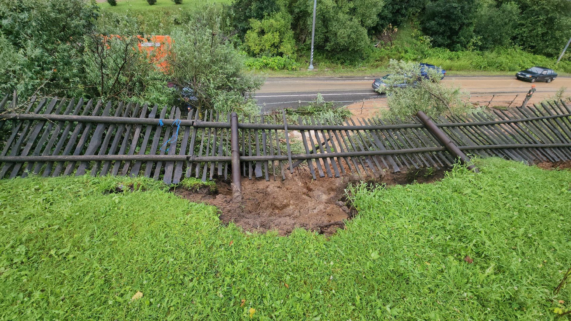 можайск, борисово, сход грунта, разгул стихии,