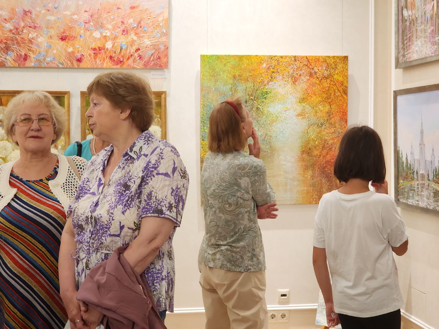 дубна, дк мир, выставка живописи, влад кравчук,