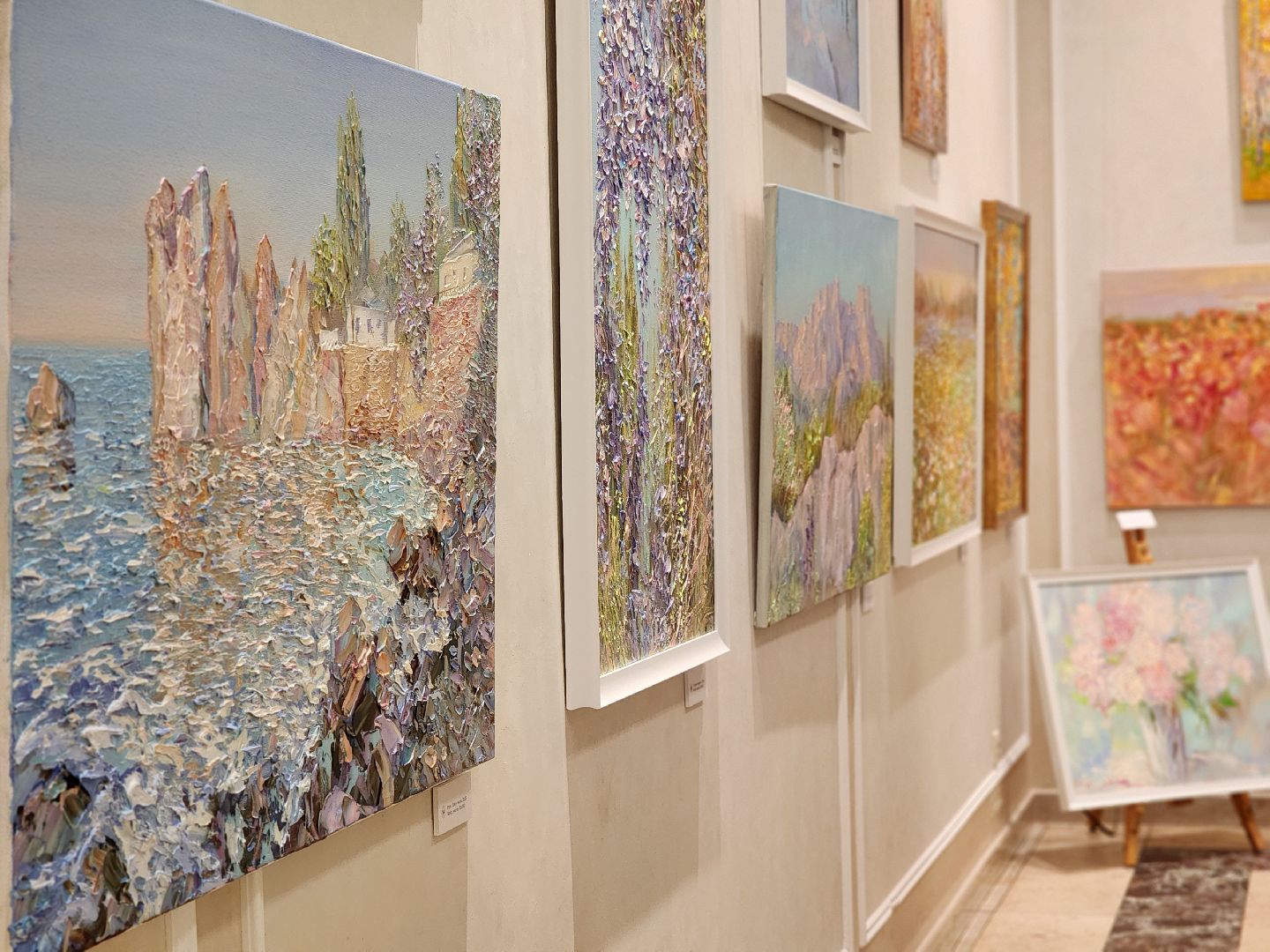 дубна, дк мир, выставка живописи, влад кравчук,