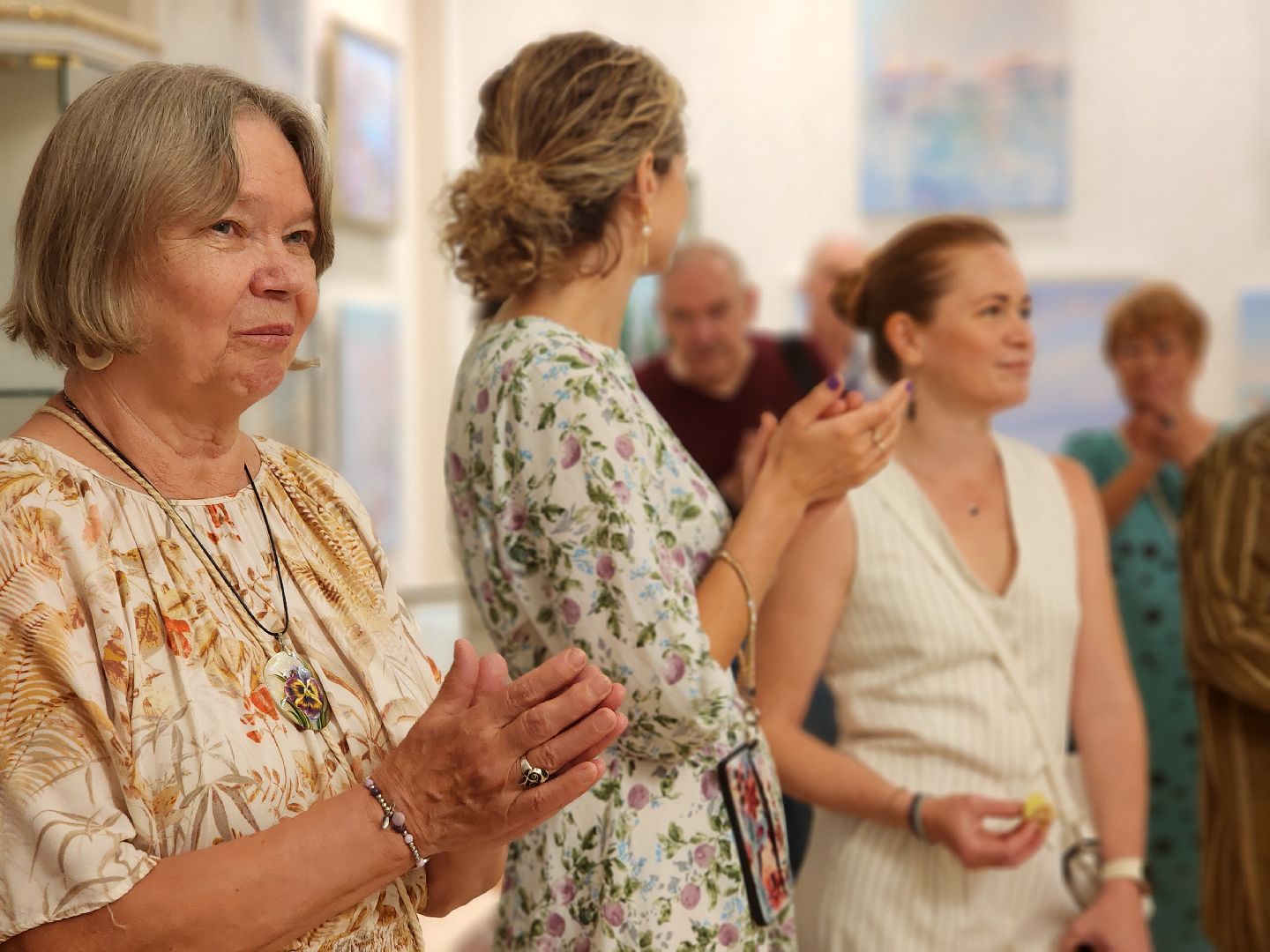 дубна, дк мир, выставка живописи, влад кравчук,