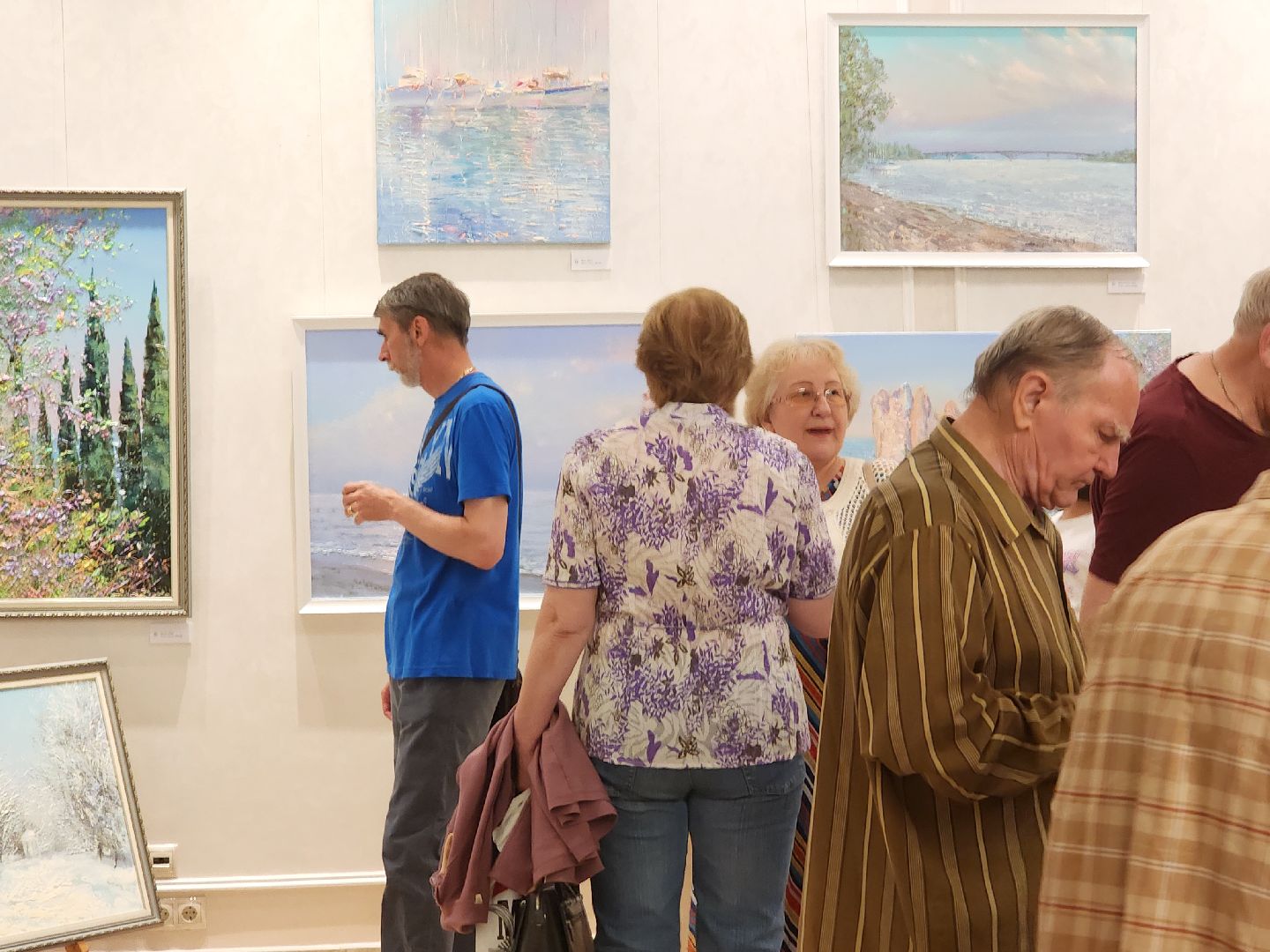 дубна, дк мир, выставка живописи, влад кравчук,