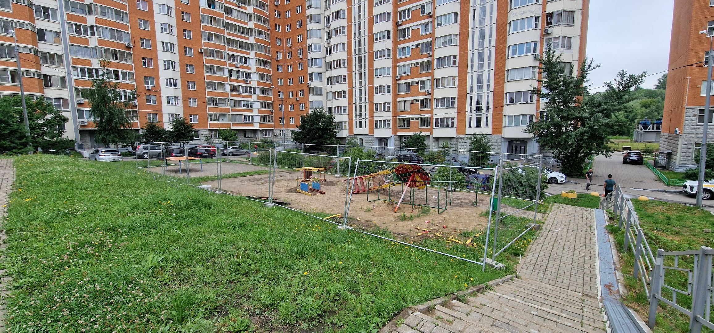 благоустройство, микрорайон кучино, балашиха, новая детская площадка на речной улице,