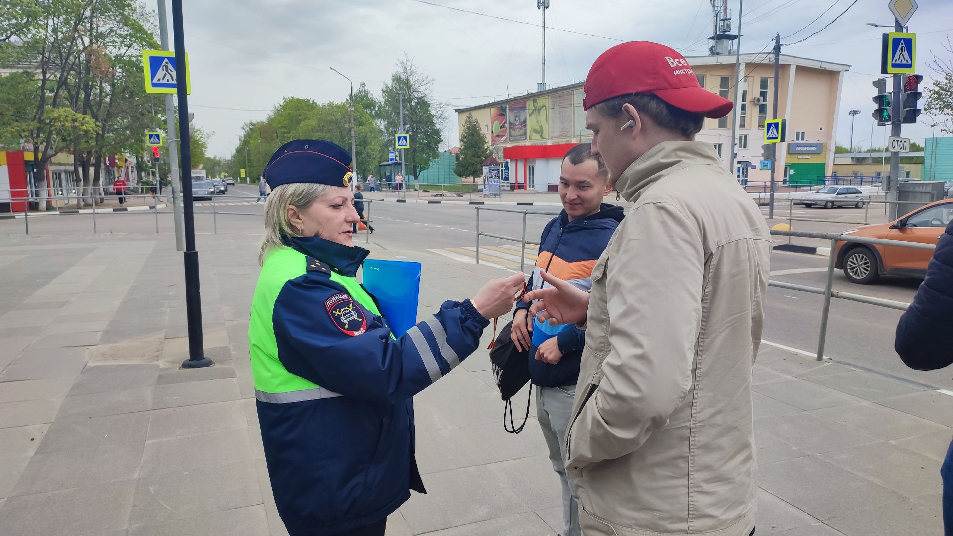 Кашира, День Победы, георгиевская ленточка, волонтеры, молодая гвардия, ГАИ