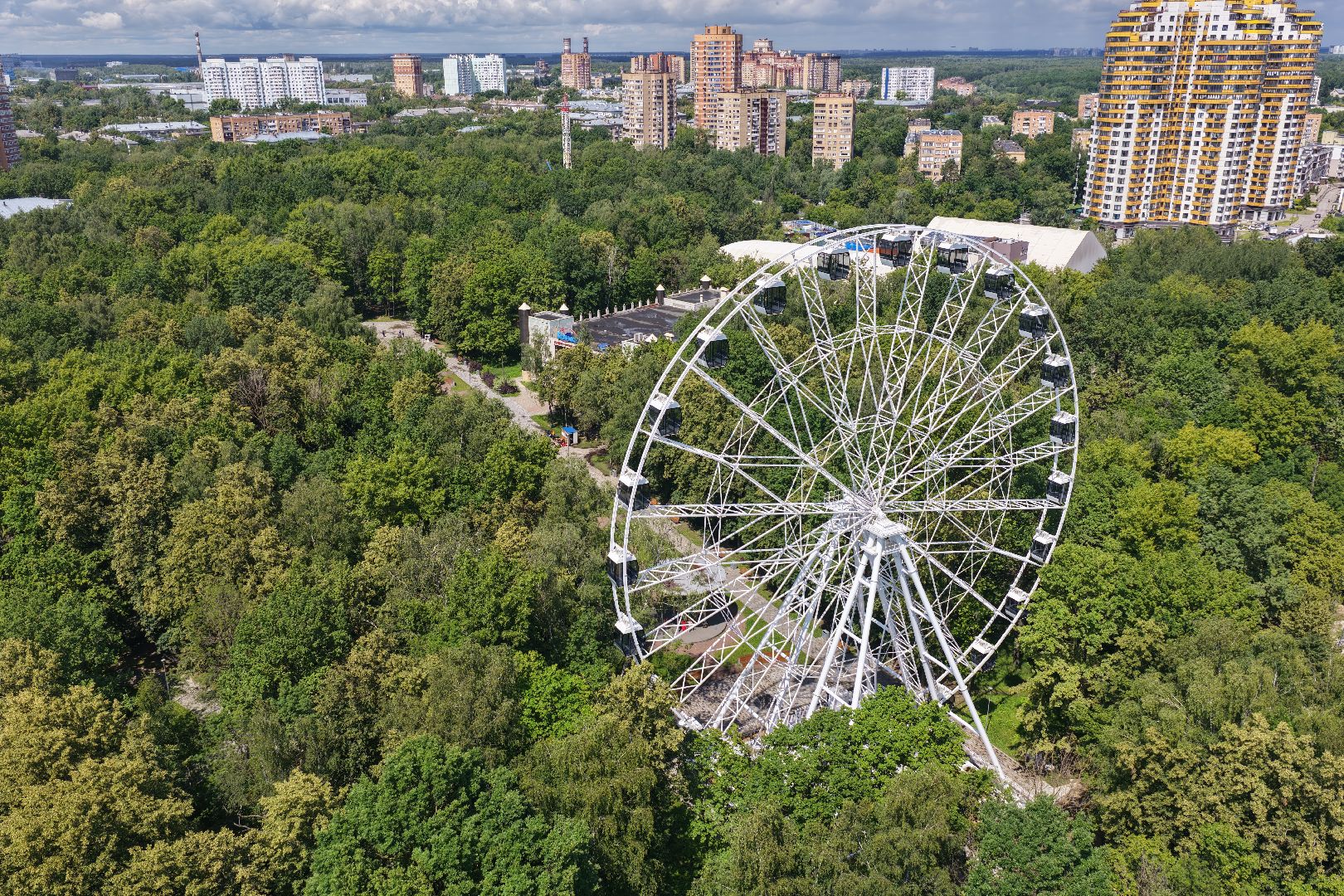 видео с коптера, парк имени льва толстого, парк химки, благоустройство парка химки,