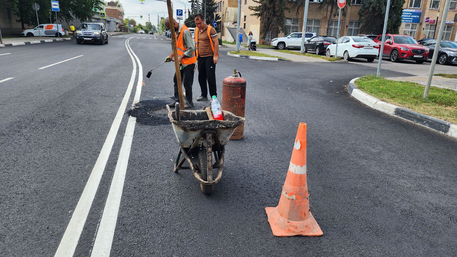 дороги, подмосковье, ремонт, капремонт, дорожная служба, разметка, люк , канализационные колодцы, домодедово,