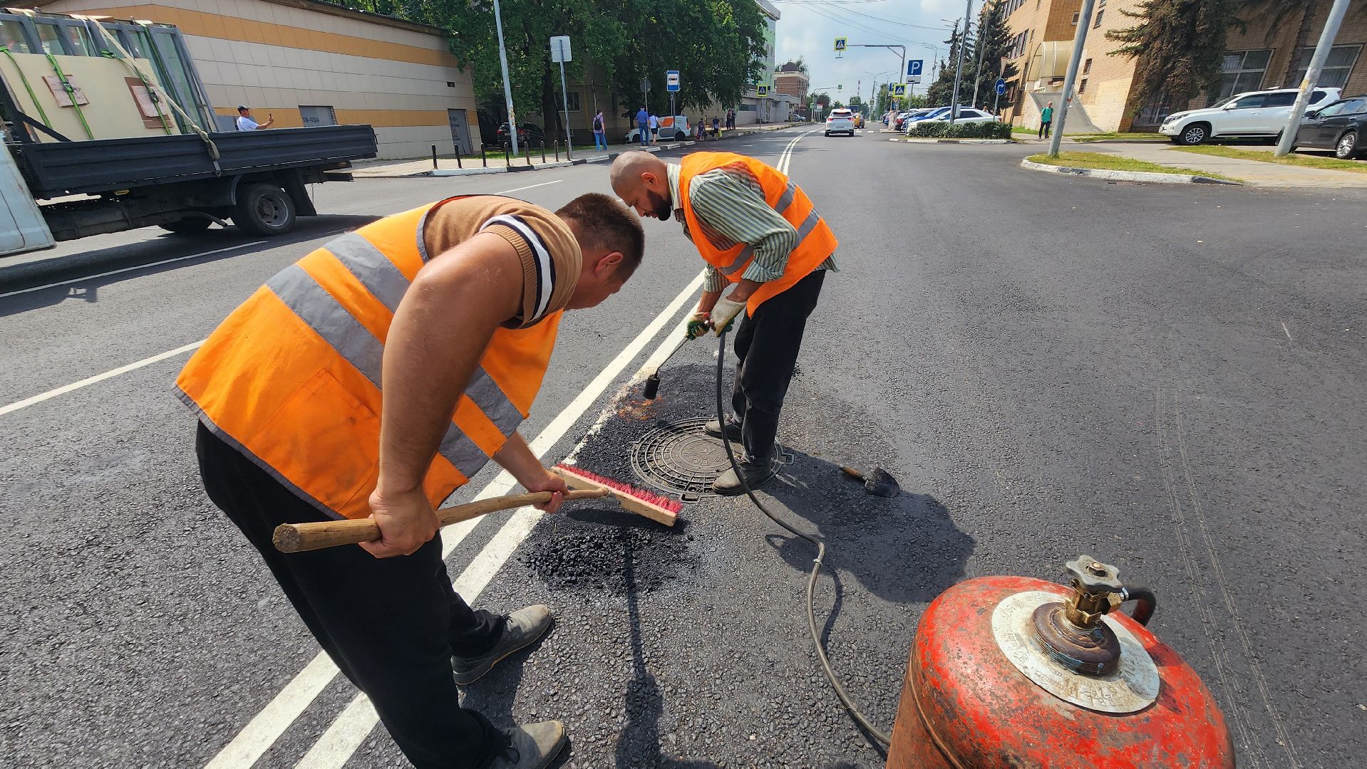 дороги, подмосковье, ремонт, капремонт, дорожная служба, разметка, люк , канализационные колодцы, домодедово,