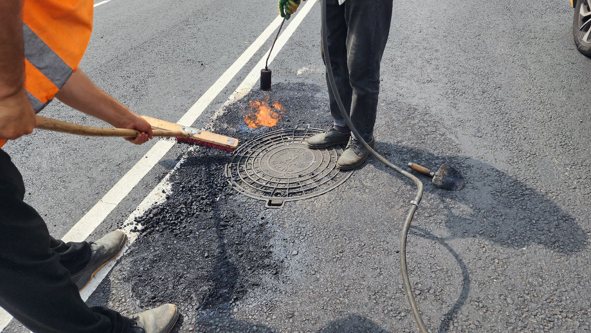 дороги, подмосковье, ремонт, капремонт, дорожная служба, разметка, люк , канализационные колодцы, домодедово,