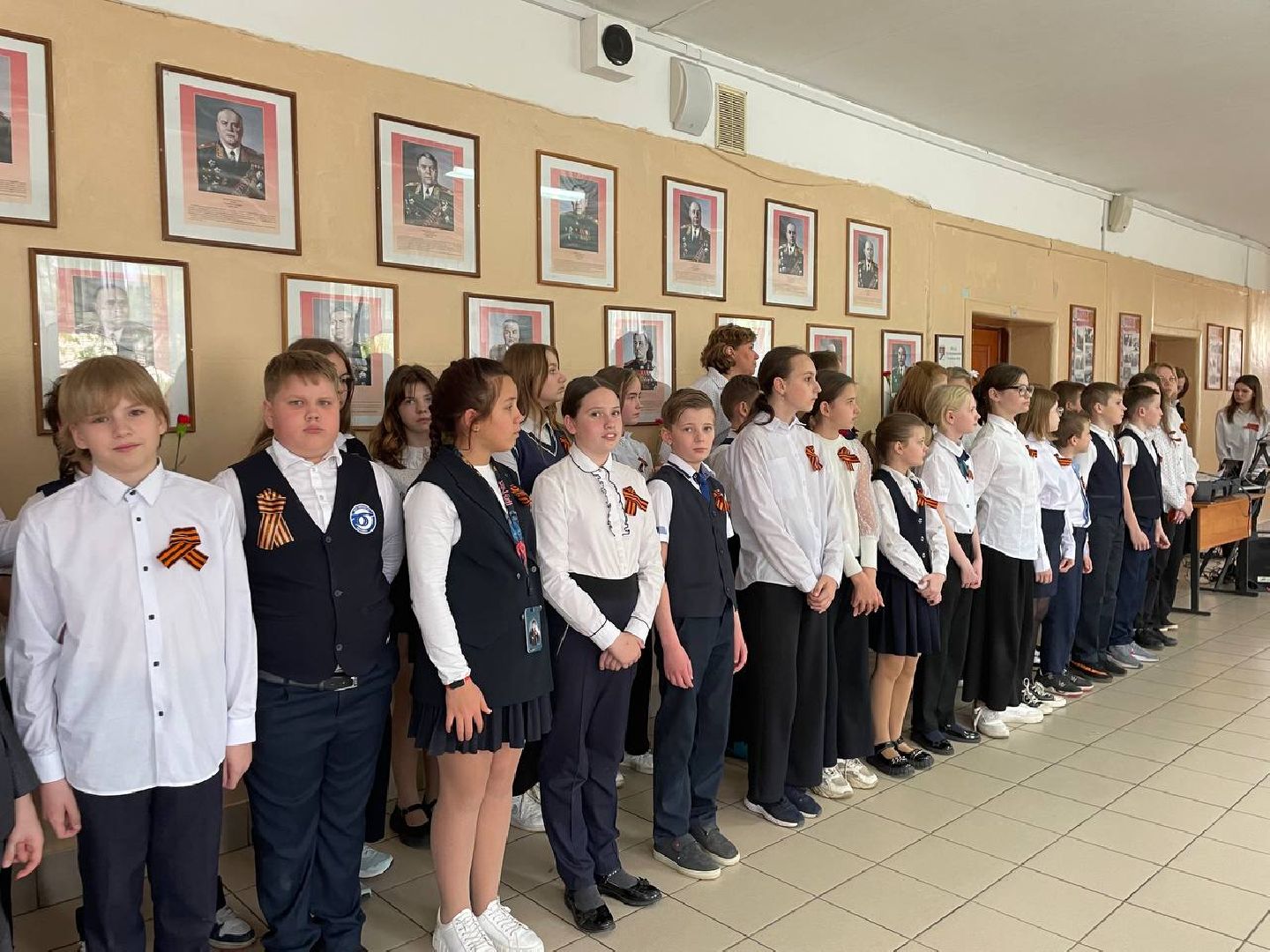 Подмосковье, Ивантеевка, Образование, Единая Россия, парта героя