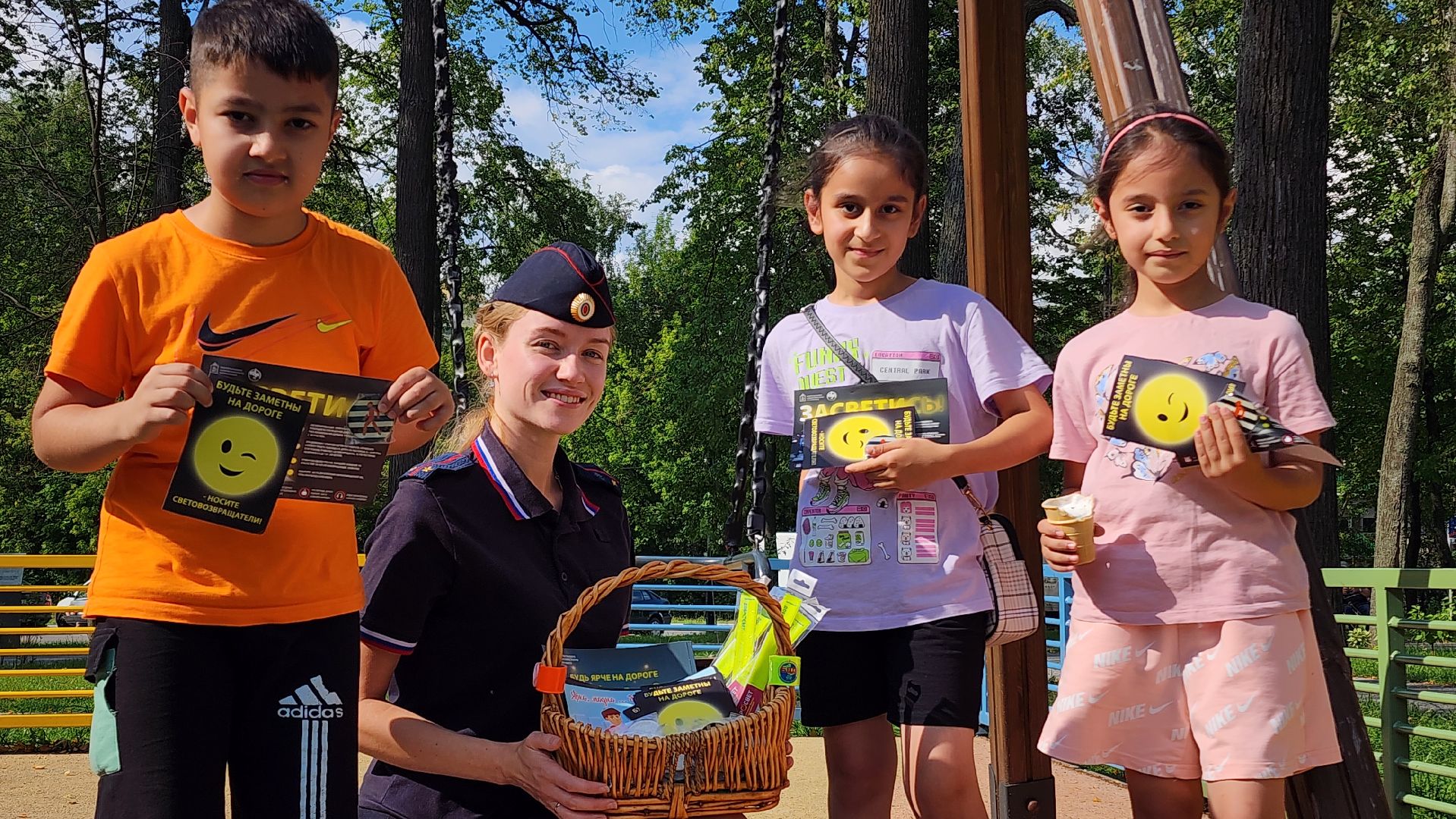 световозвращатели, светоотражающие элементы, Лобня , Госавтоинспекция ,