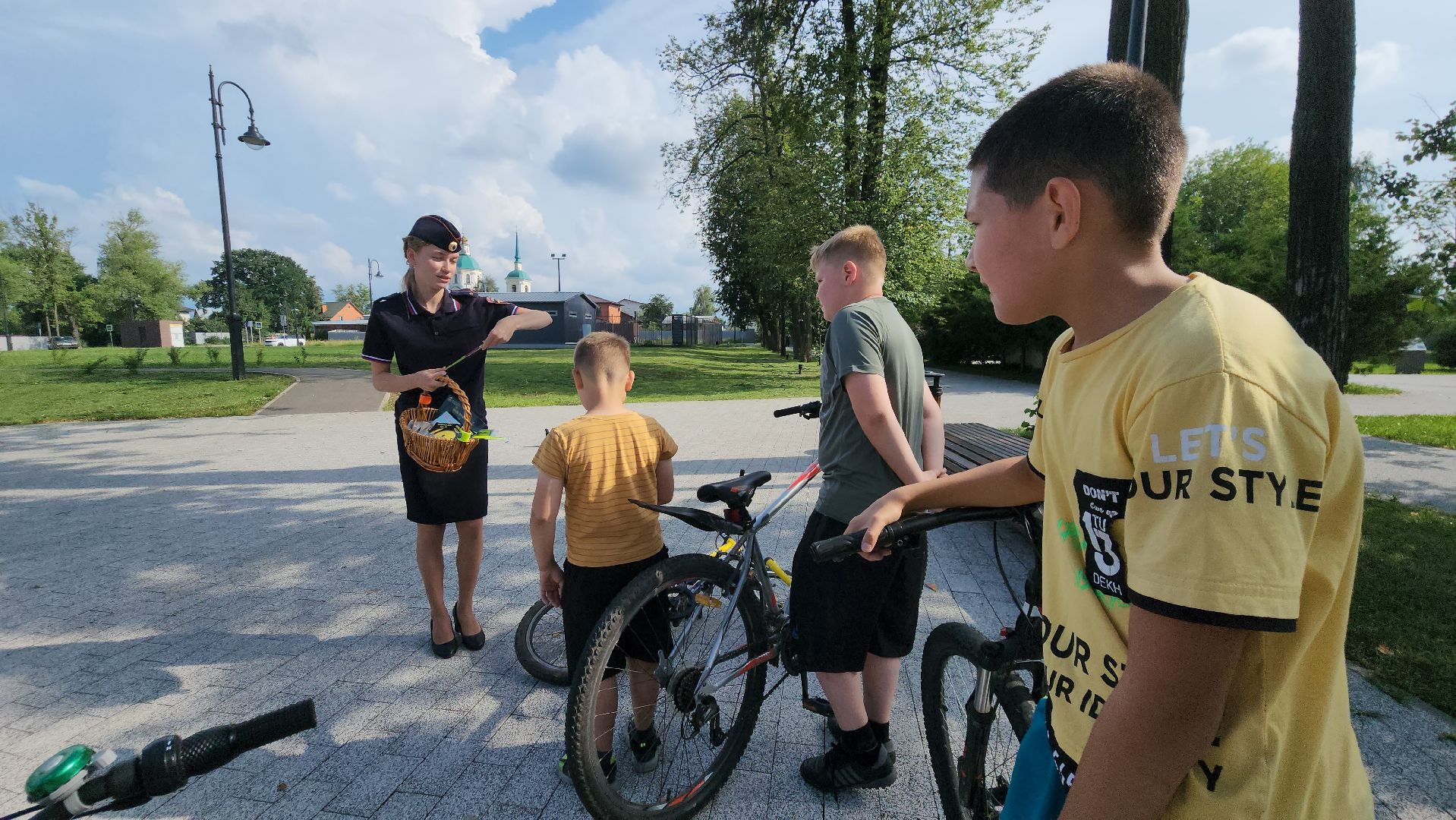 световозвращатели, светоотражающие элементы, Лобня , Госавтоинспекция ,