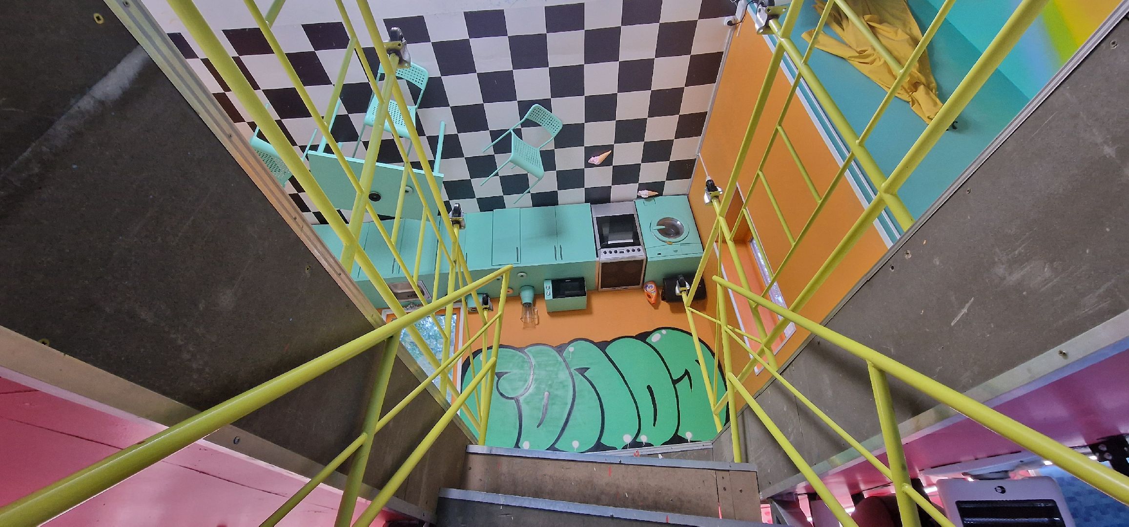 перевернутый дом, Балашиха, парк пехорка,