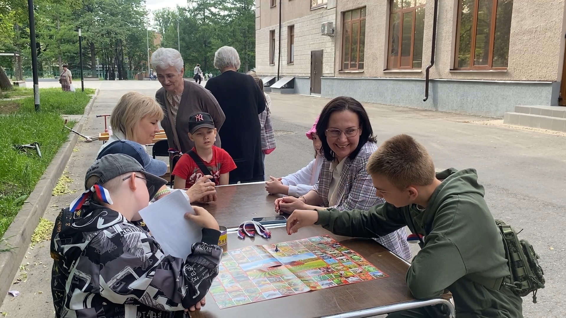 библиотека власиха, летний досуг, площадь дк,  власиха лето, детский досуг,