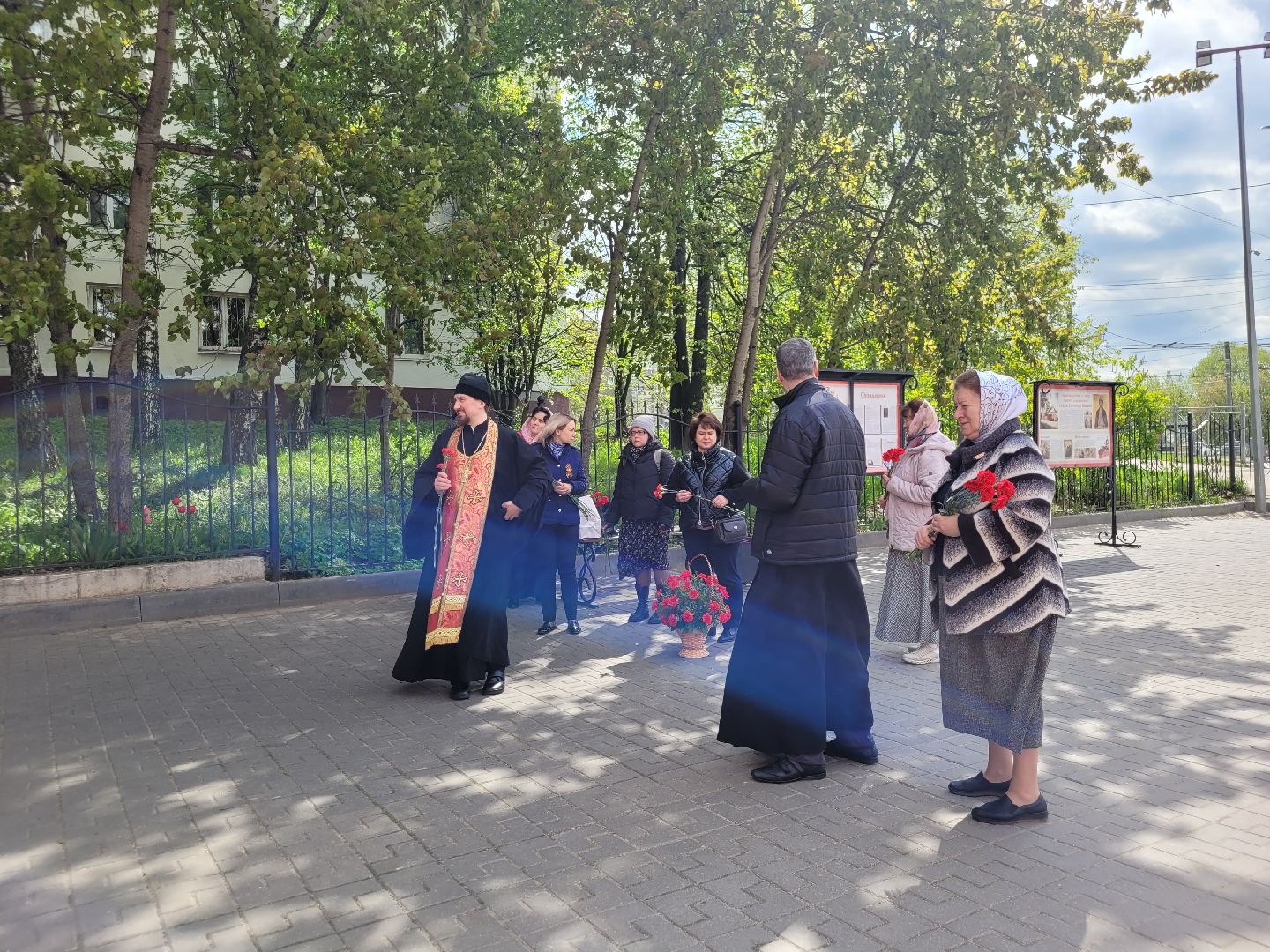 возложение, день победы, дань памяти, ленинский округ, видное, храм,