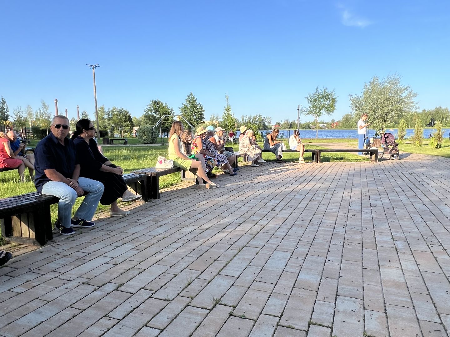 талдомский городской округ, запрудня, Поэт Олег анофриев, Солнечный берег,