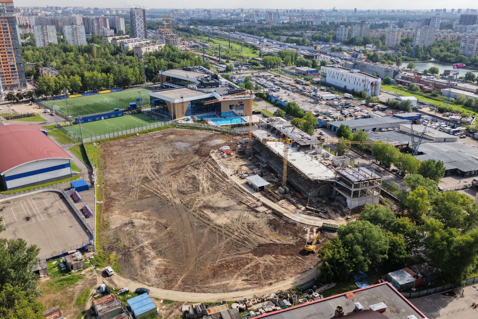 видео с коптера, спорт в реутове, стадион старт, академия вратарского мастерства,