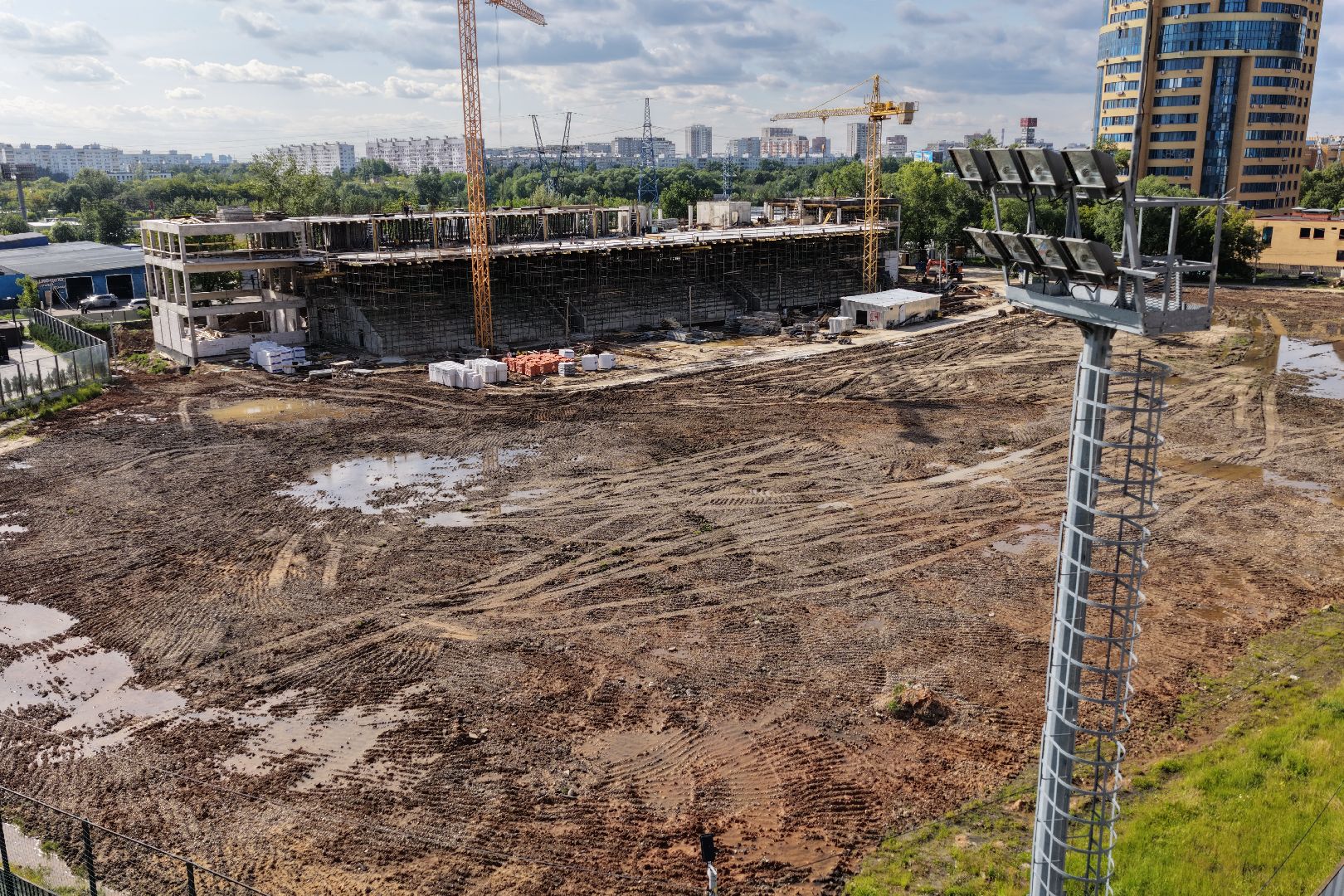 видео с коптера, спорт в реутове, стадион старт, академия вратарского мастерства,