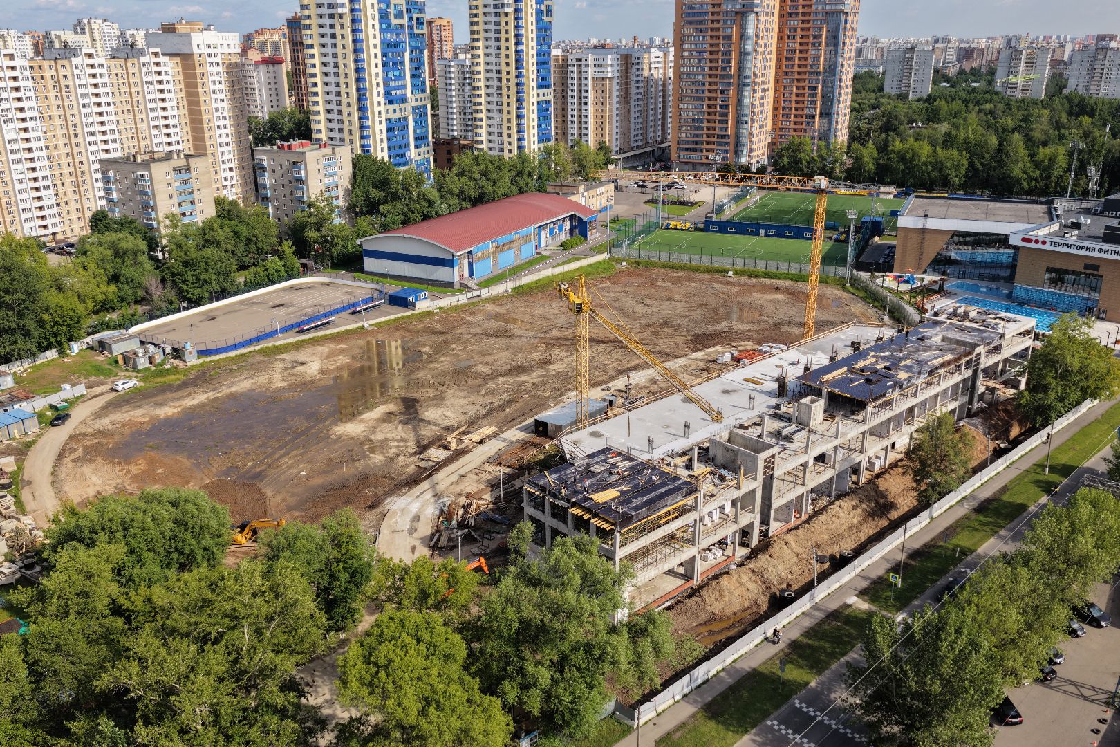 видео с коптера, спорт в реутове, стадион старт, академия вратарского мастерства,