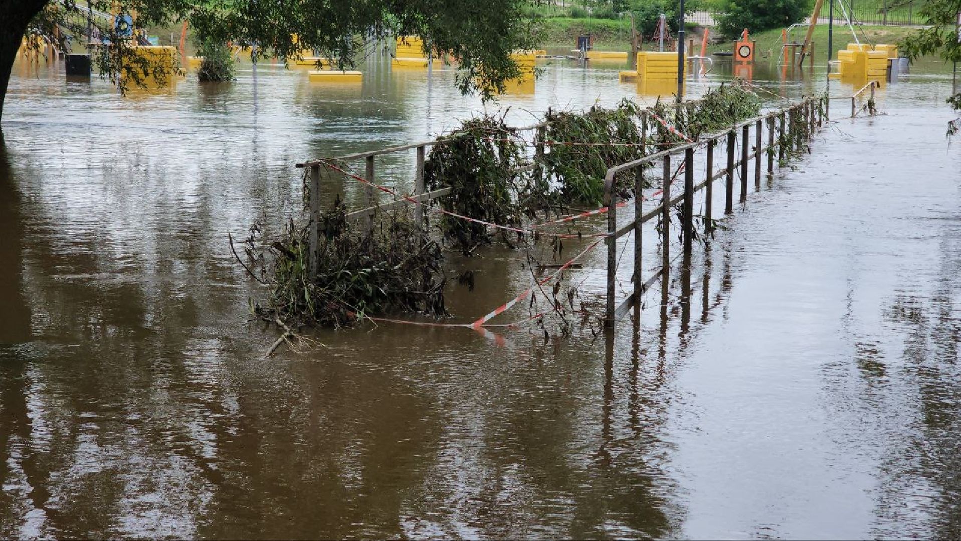 Истра, Парк, Река, Осадки ,