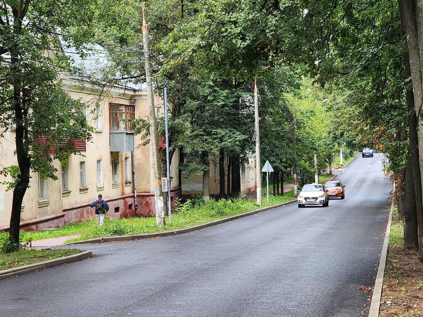 чехов, улица лопасненских ополченцев, дорожный ремонт, капремонт дороги, замена покрытия, новые бордюры, парковочные карманы, обновление проезжей части, тротуары, госпрограмма московской области, развитие дорожного комплекса, планы ремонта на 2025 год,
