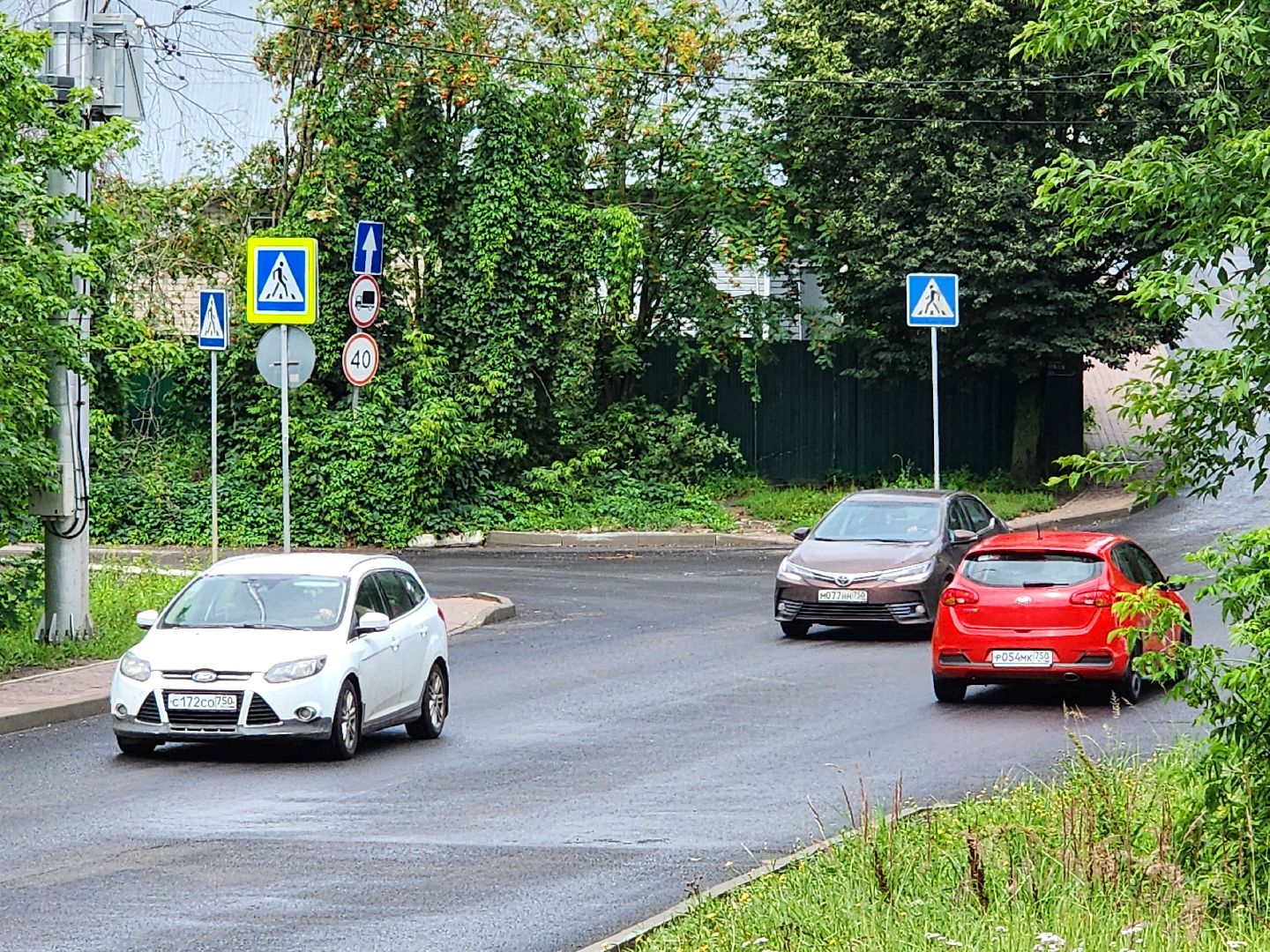 чехов, улица лопасненских ополченцев, дорожный ремонт, капремонт дороги, замена покрытия, новые бордюры, парковочные карманы, обновление проезжей части, тротуары, госпрограмма московской области, развитие дорожного комплекса, планы ремонта на 2025 год,