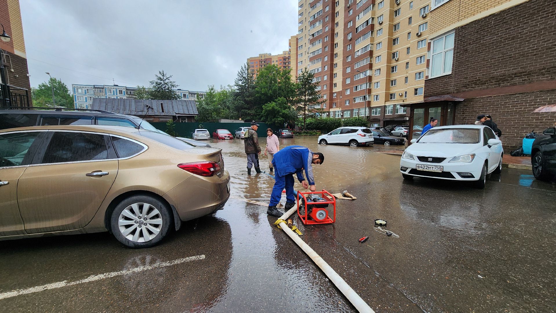 солнечногорск, улица баранова, ливень, жкх, тропический дождь,